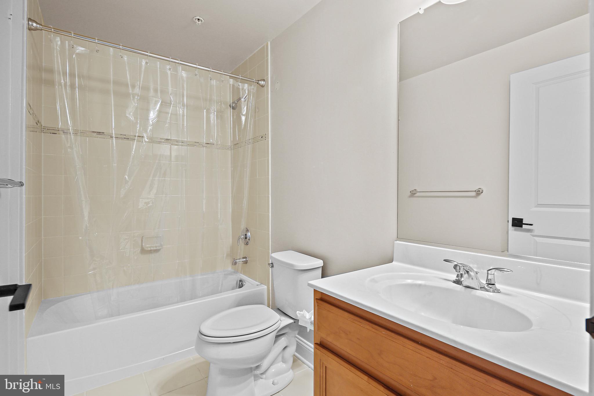 THE ENCLAVE AT ARUNDEL PRESERVE - Residential Lease