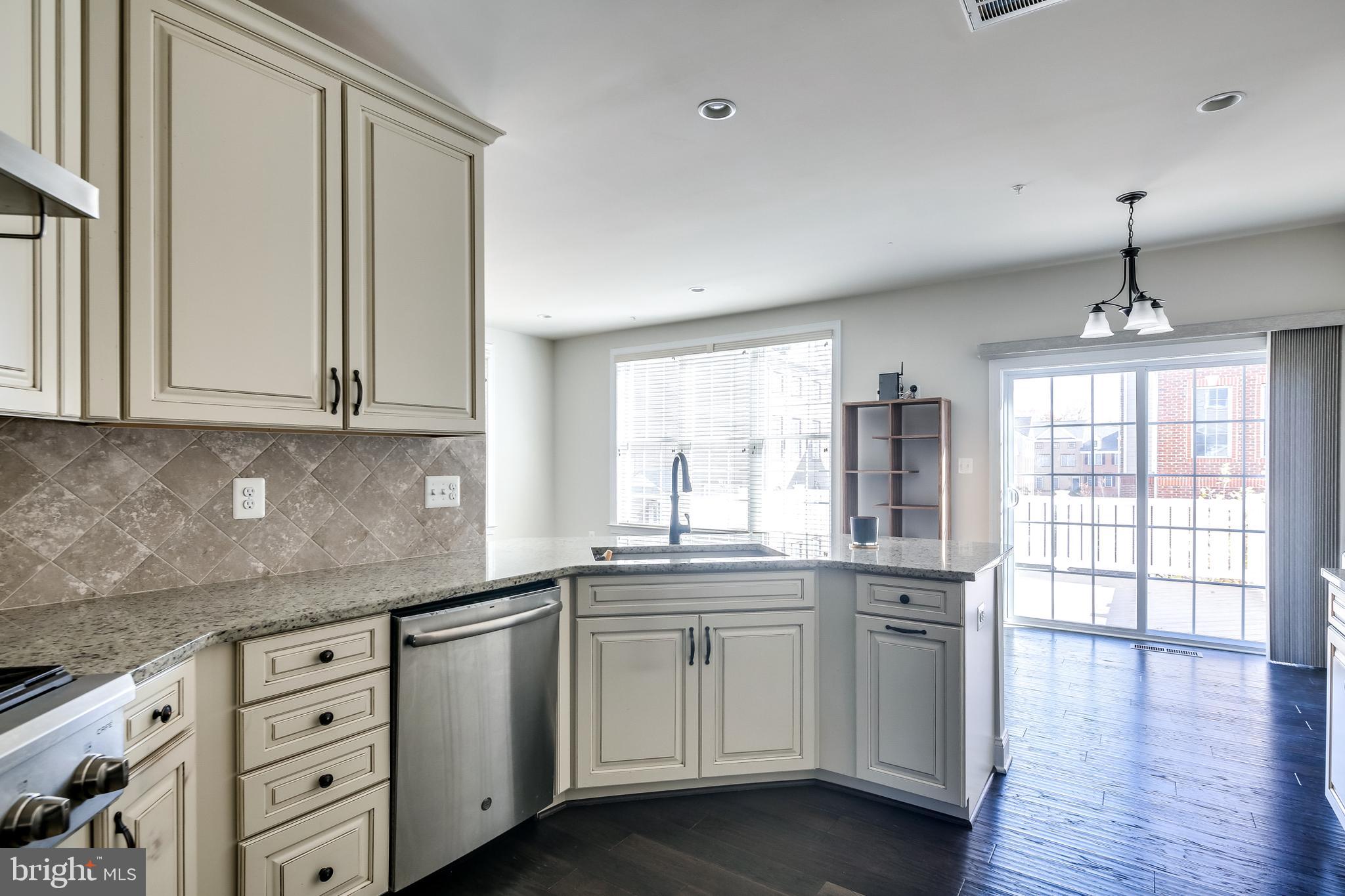 THE ENCLAVE AT ARUNDEL PRESERVE - Residential Lease