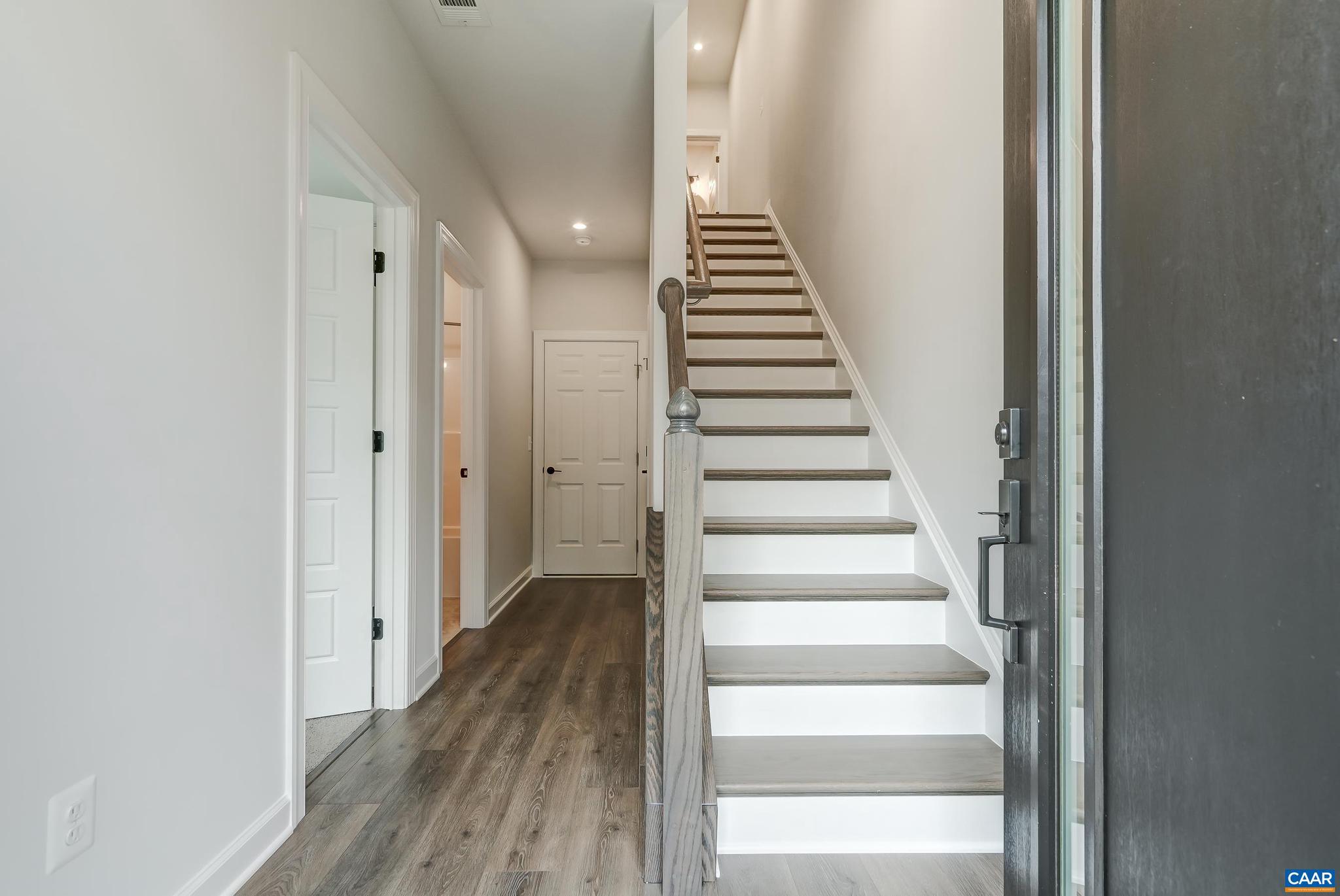 OLD TRAIL - Residential Lease