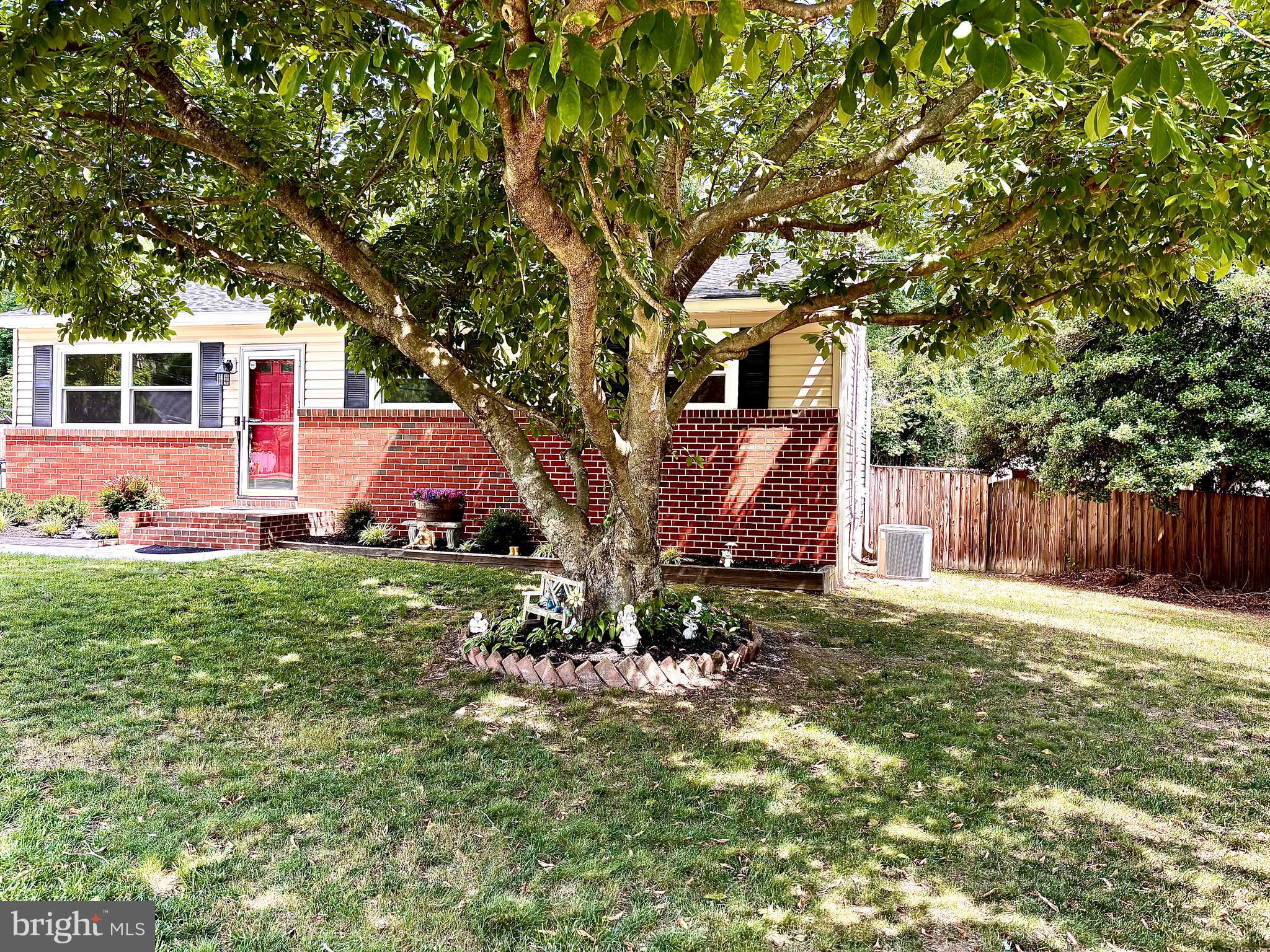 464 MARTIN DRIVE