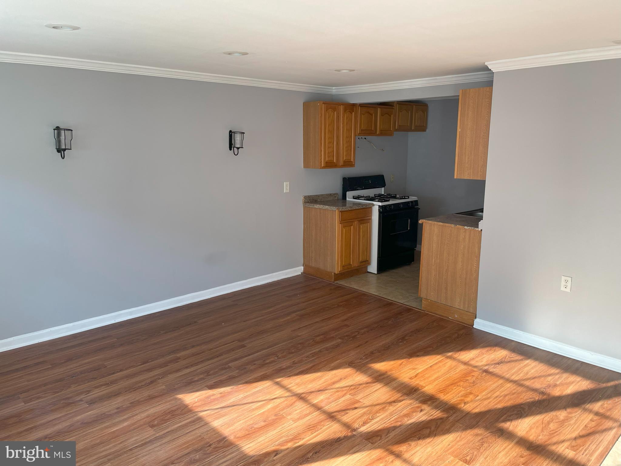 WINDMILL SQUARE - Residential