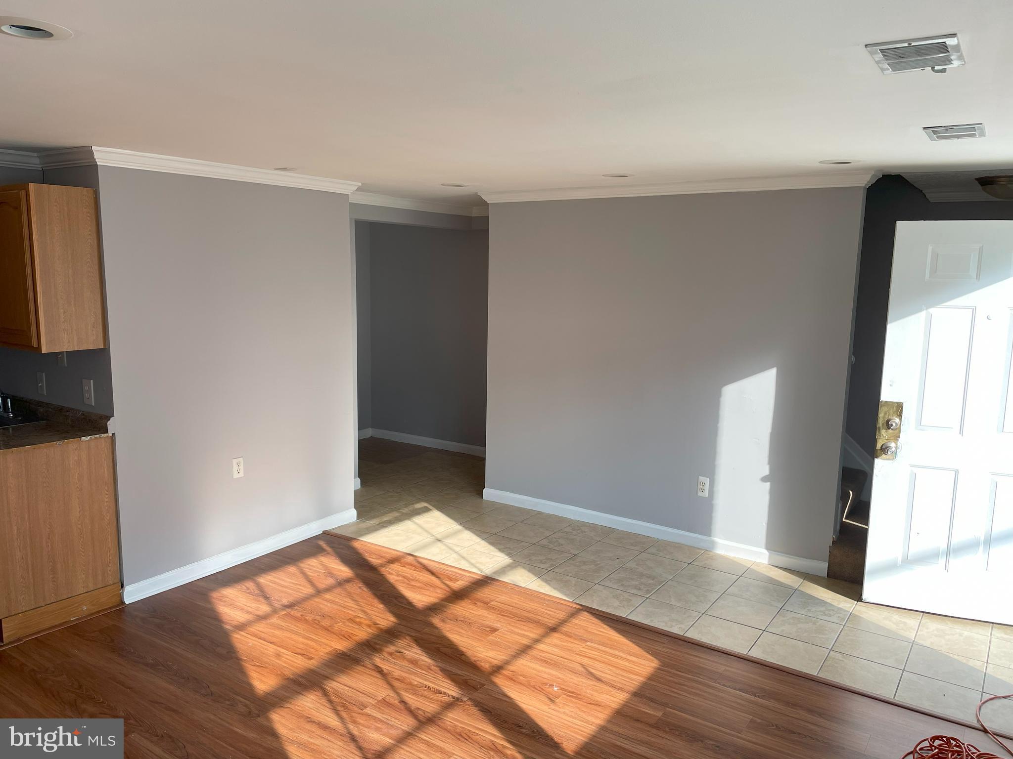 WINDMILL SQUARE - Residential