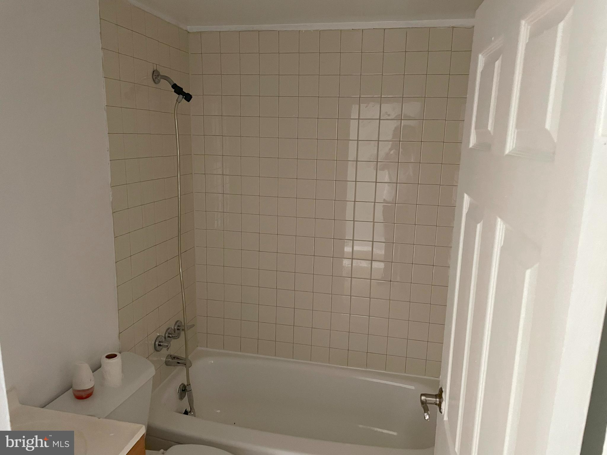 WINDMILL SQUARE - Residential