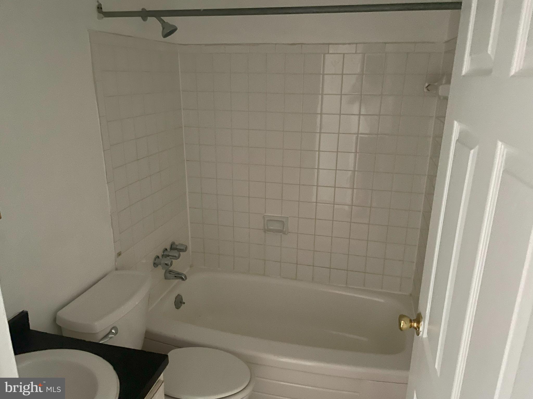 WINDMILL SQUARE - Residential