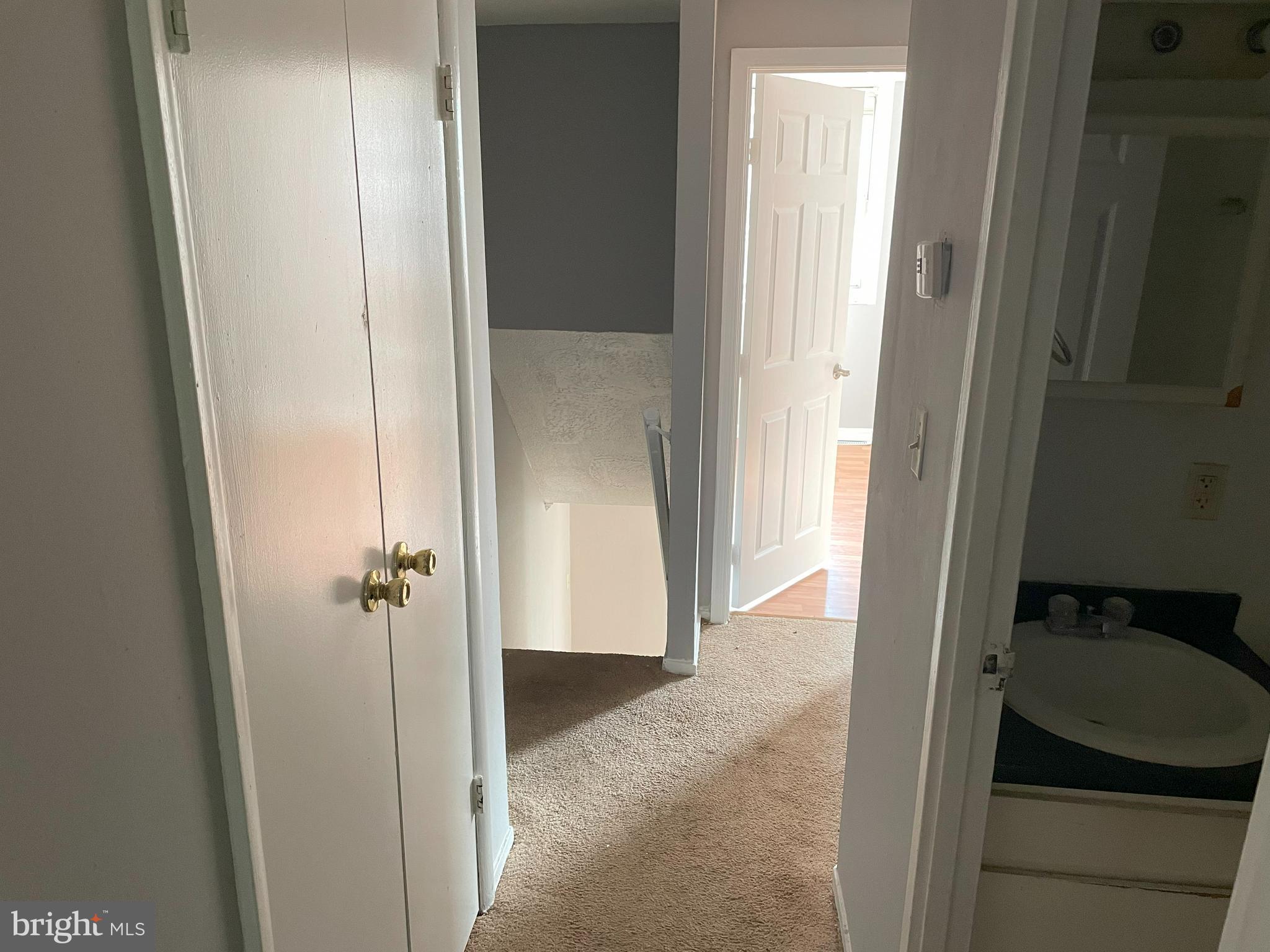 WINDMILL SQUARE - Residential