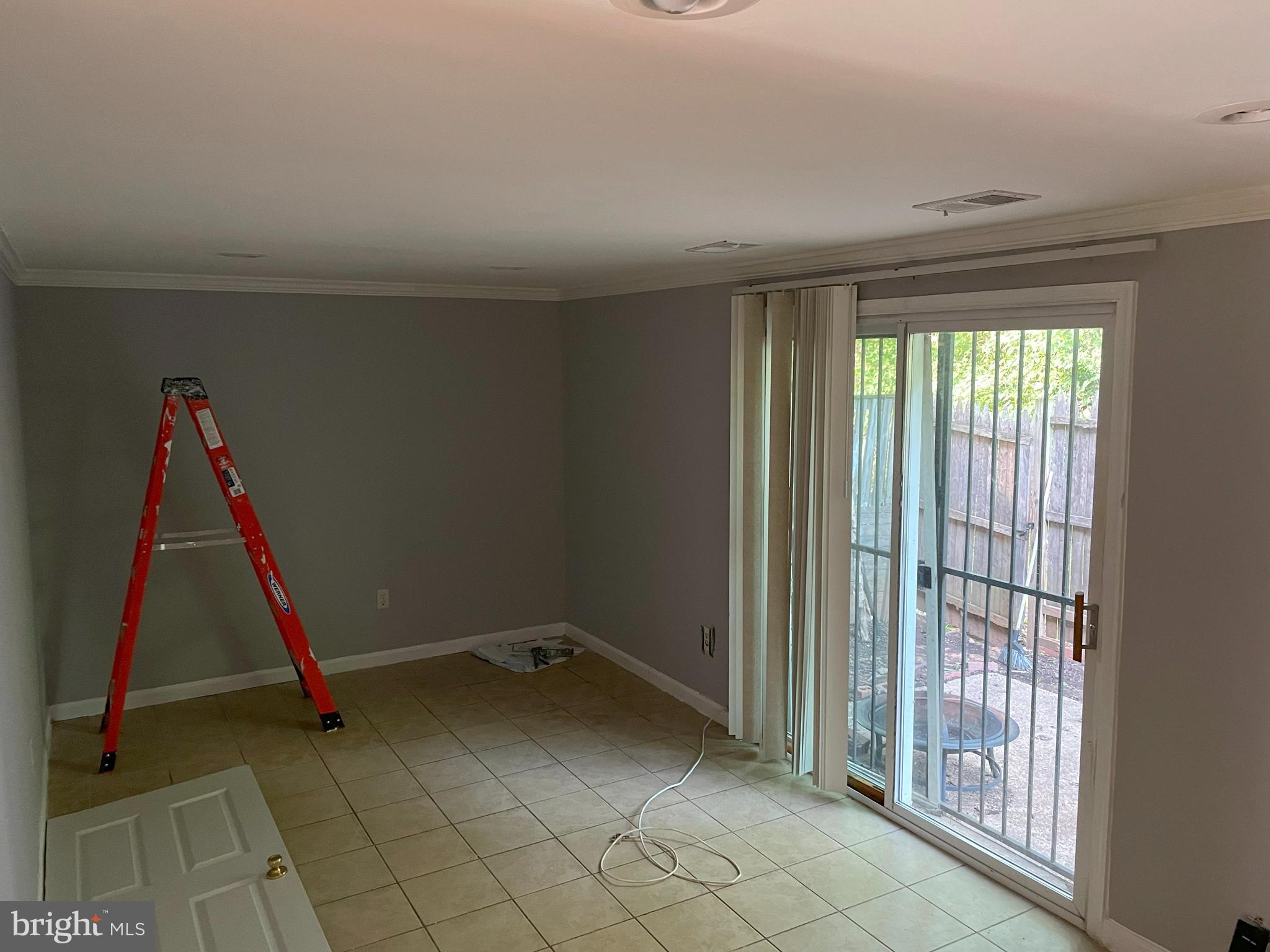 WINDMILL SQUARE - Residential