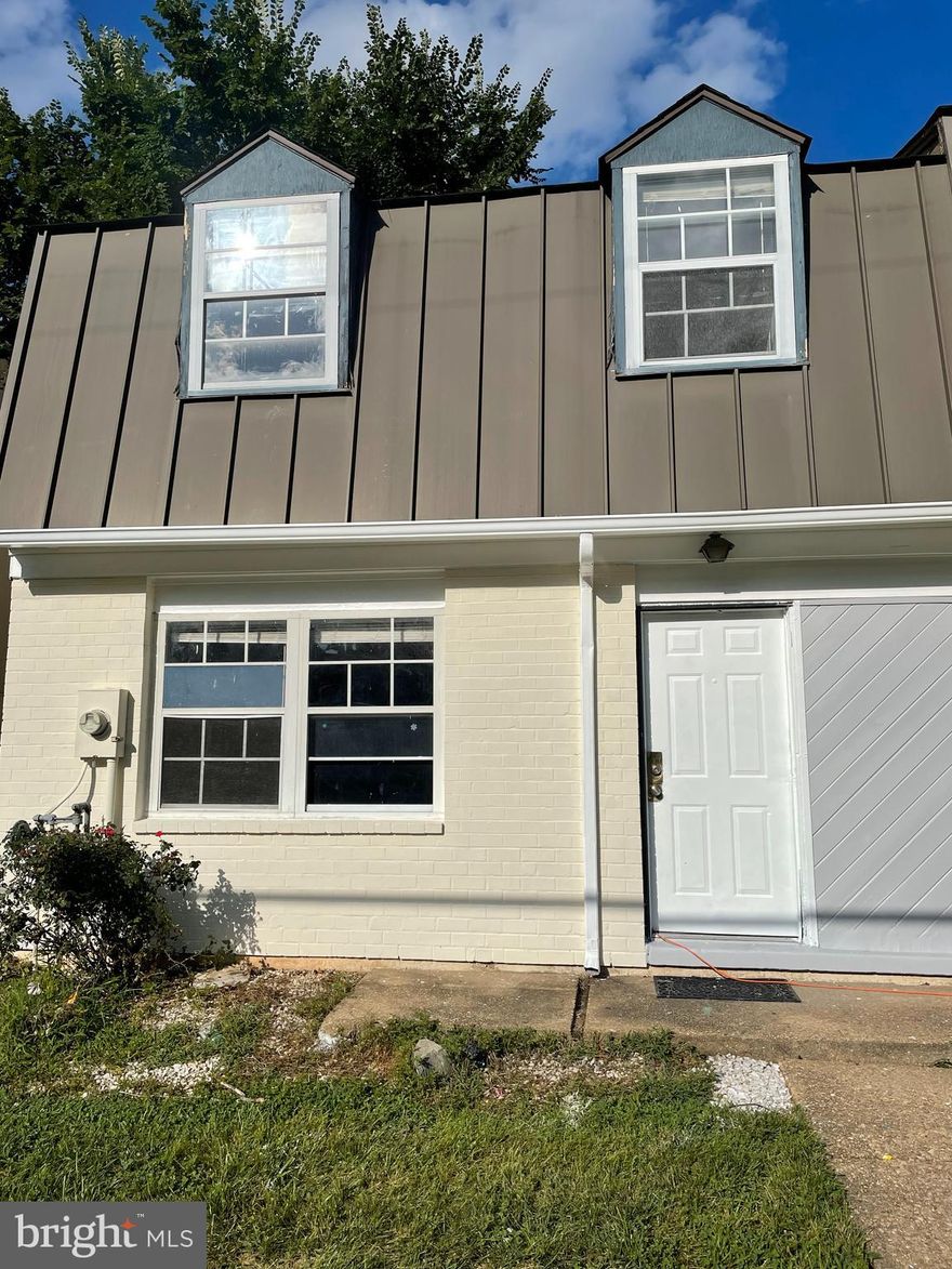 ONLINE AUCTION: Bidding begins 8/12 @ 10:00 AM. Bidding ends 8/14 @ 6:30 PM. List Price is Suggested Opening Bid. Deposit: $20,000.

2 Story Townhome Located within the Windmill Square Condominium Community of PG County.
Only MINUTES to many attractions including Fedex Field, Prince George’s Sports & Learning Complex, King Shopping Center, Kentland Park, as well as National Harmony Memorial Park.
UNDER 10 MI. TO WASHINGTON D.C.  and the numerous destinations located in the Nation’s Capital. Convenient Access to Major Traffic Arteries, I-495 & MLK Jr. Highway.
Property is Rented.