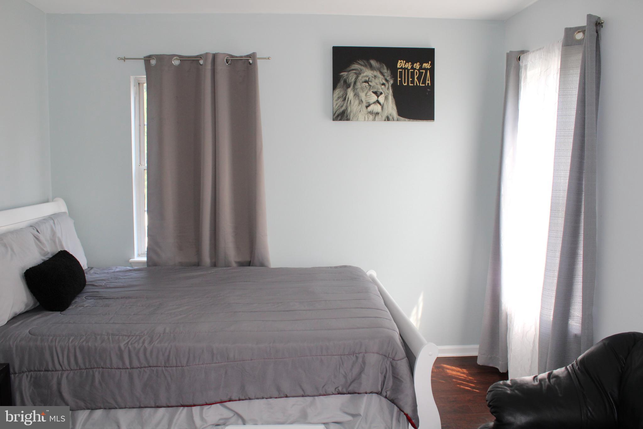 MONTCLAIR MEWS - Residential Lease