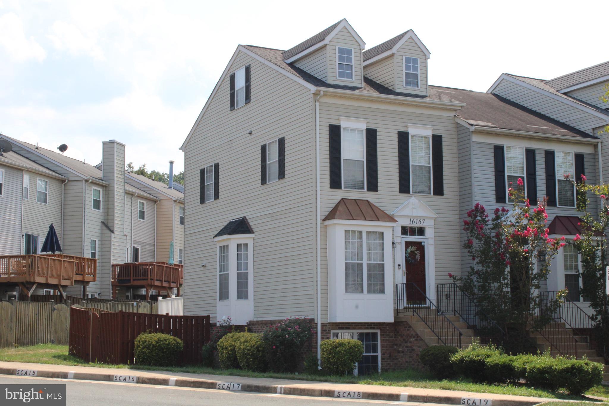 MONTCLAIR MEWS - Residential Lease