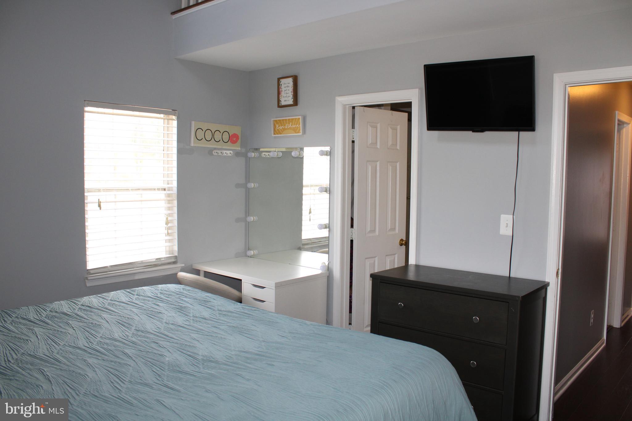 MONTCLAIR MEWS - Residential Lease