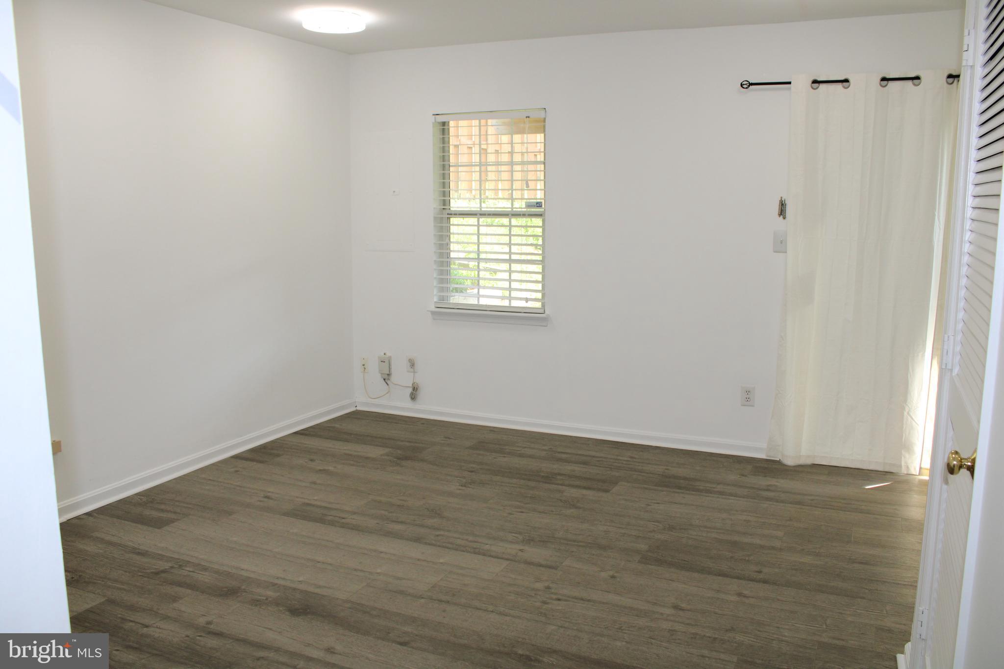 MONTCLAIR MEWS - Residential Lease