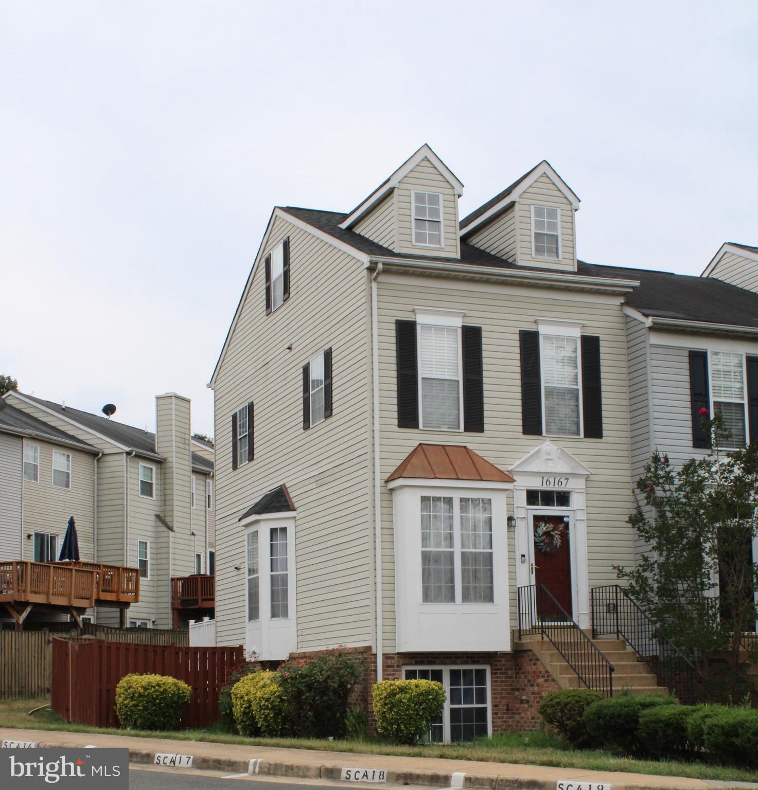 MONTCLAIR MEWS - Residential Lease