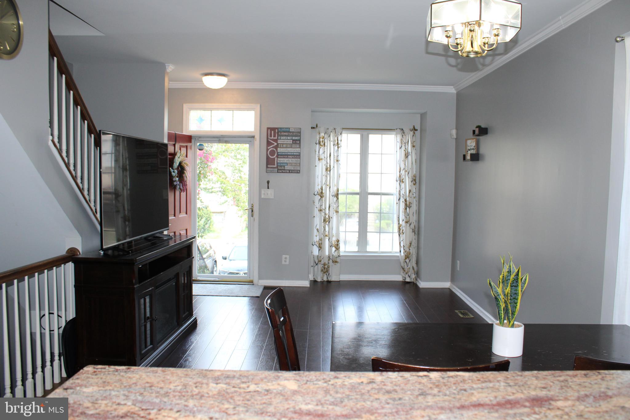 MONTCLAIR MEWS - Residential Lease