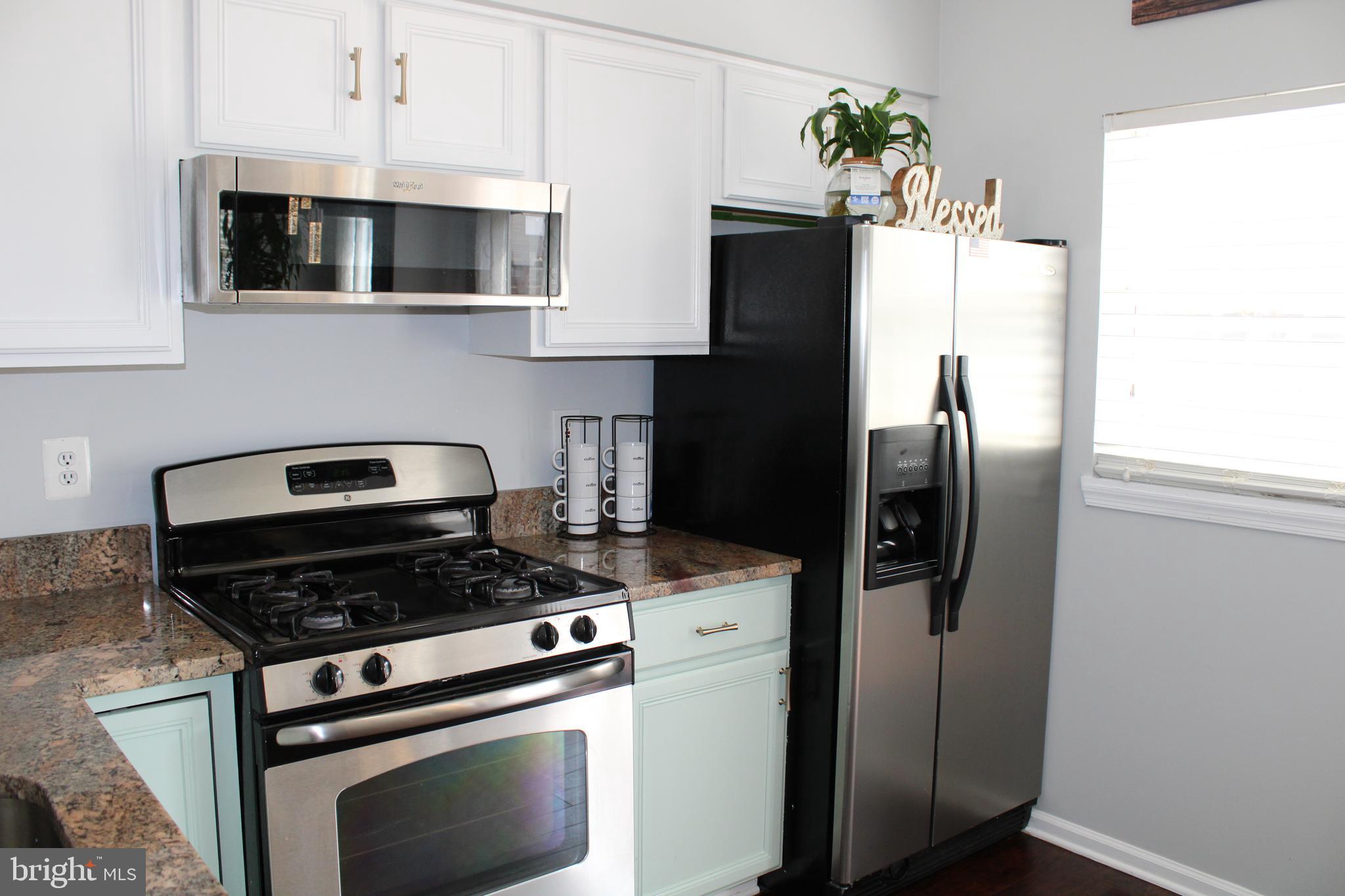 MONTCLAIR MEWS - Residential Lease