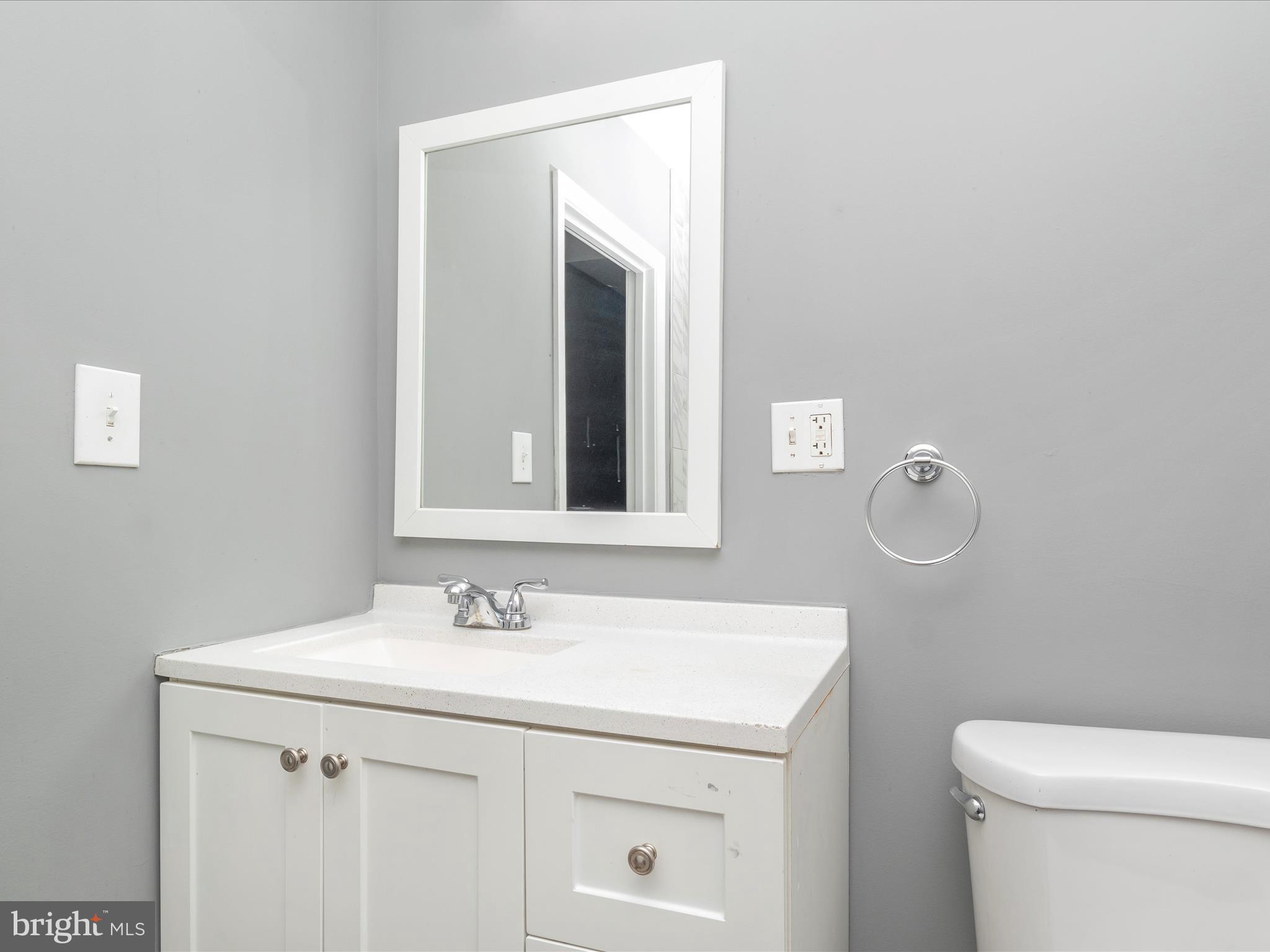 BROADWAY EAST - Residential