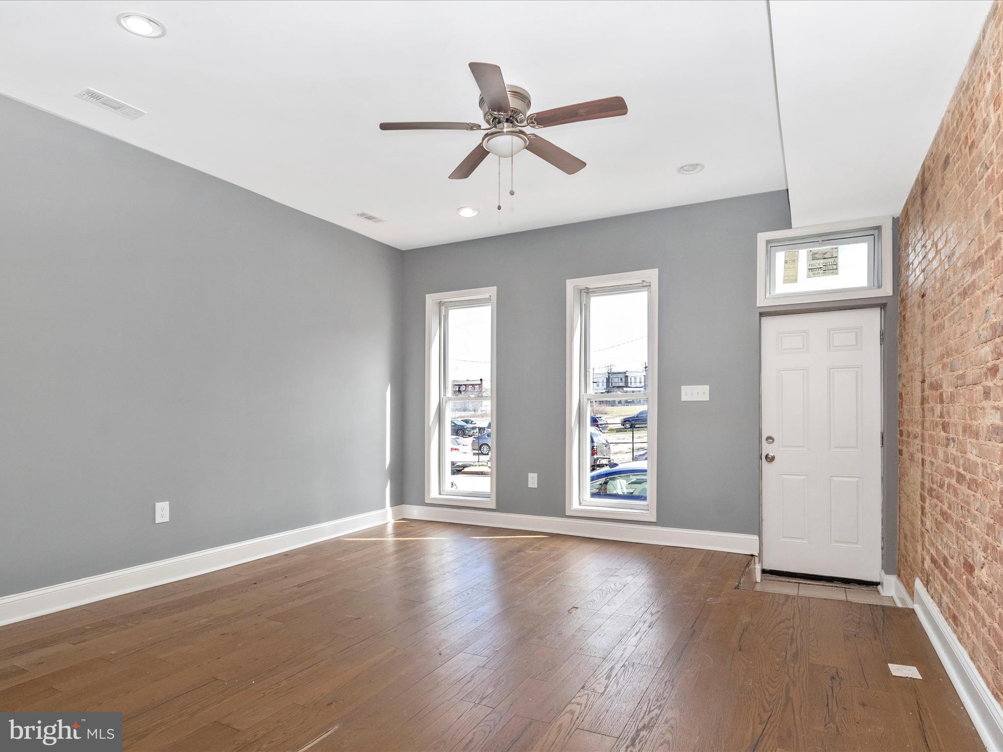 BROADWAY EAST - Residential