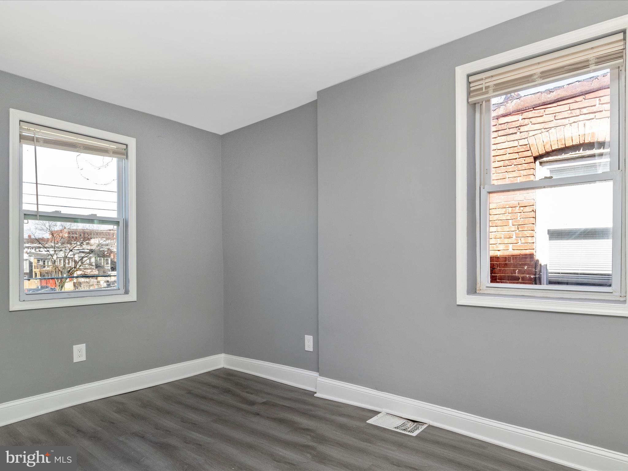 BROADWAY EAST - Residential