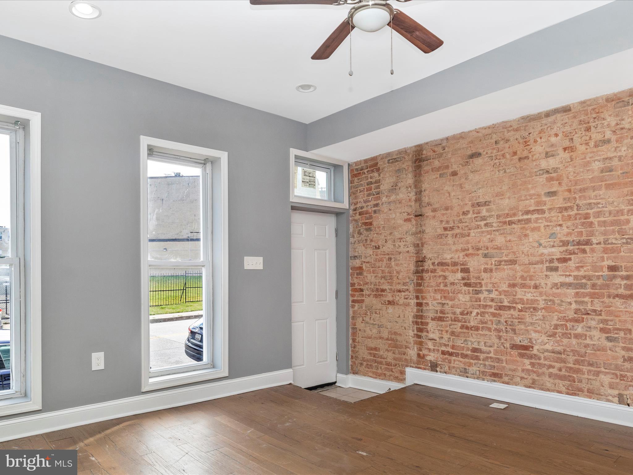 BROADWAY EAST - Residential