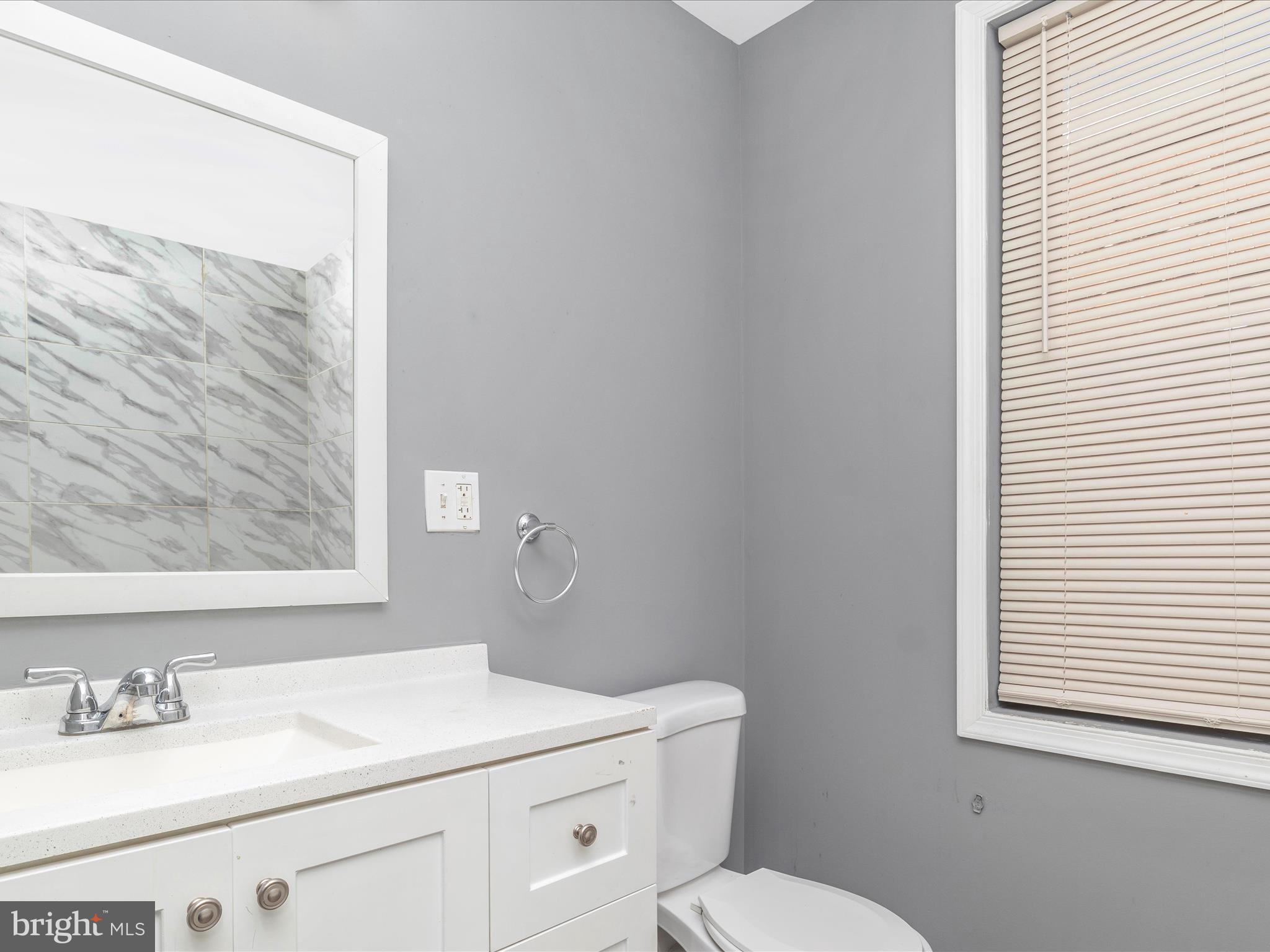 BROADWAY EAST - Residential