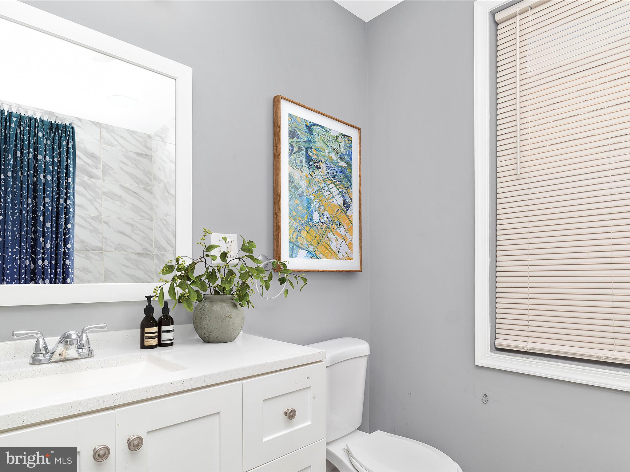 BROADWAY EAST - Residential