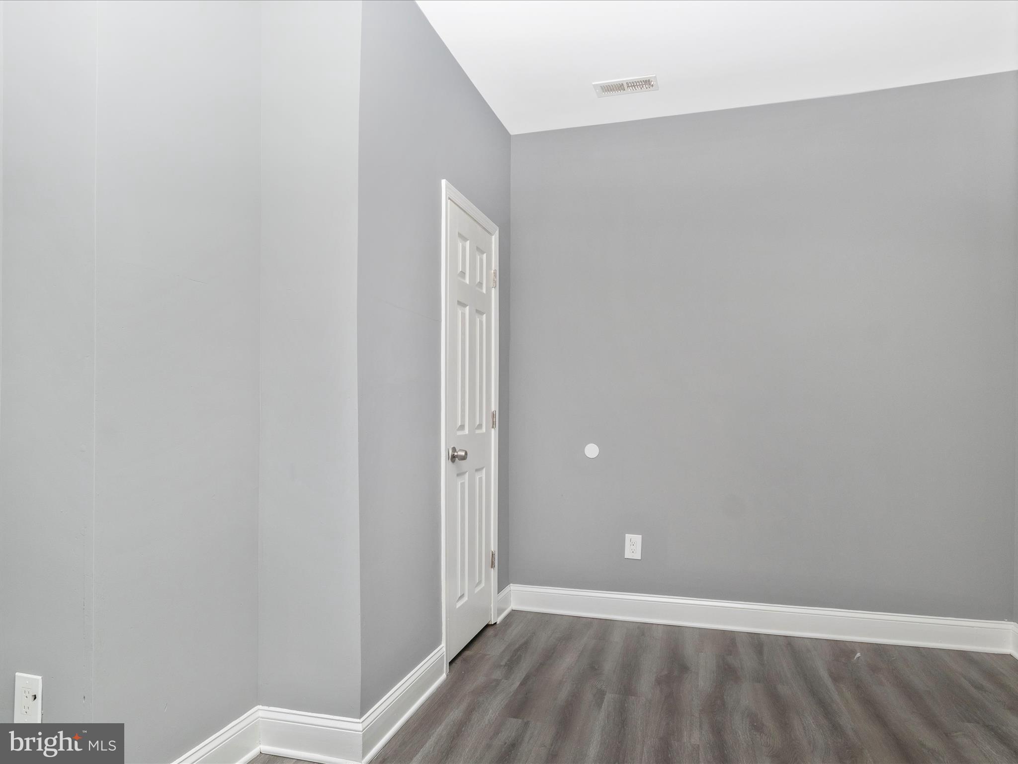 BROADWAY EAST - Residential