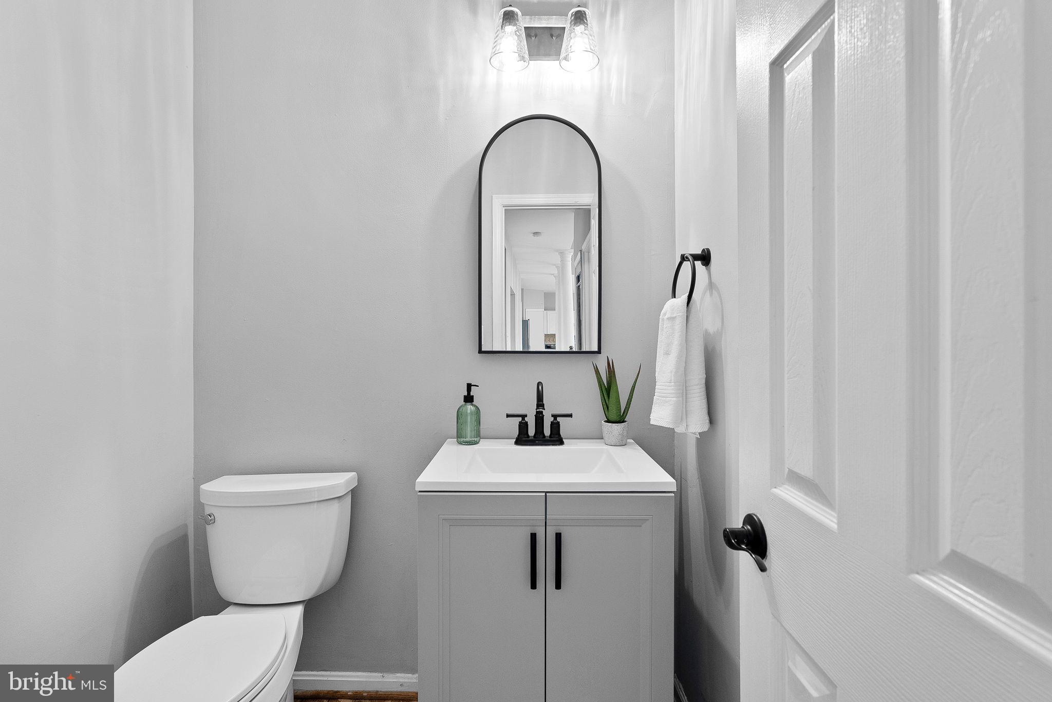 ROUND HILL - Residential