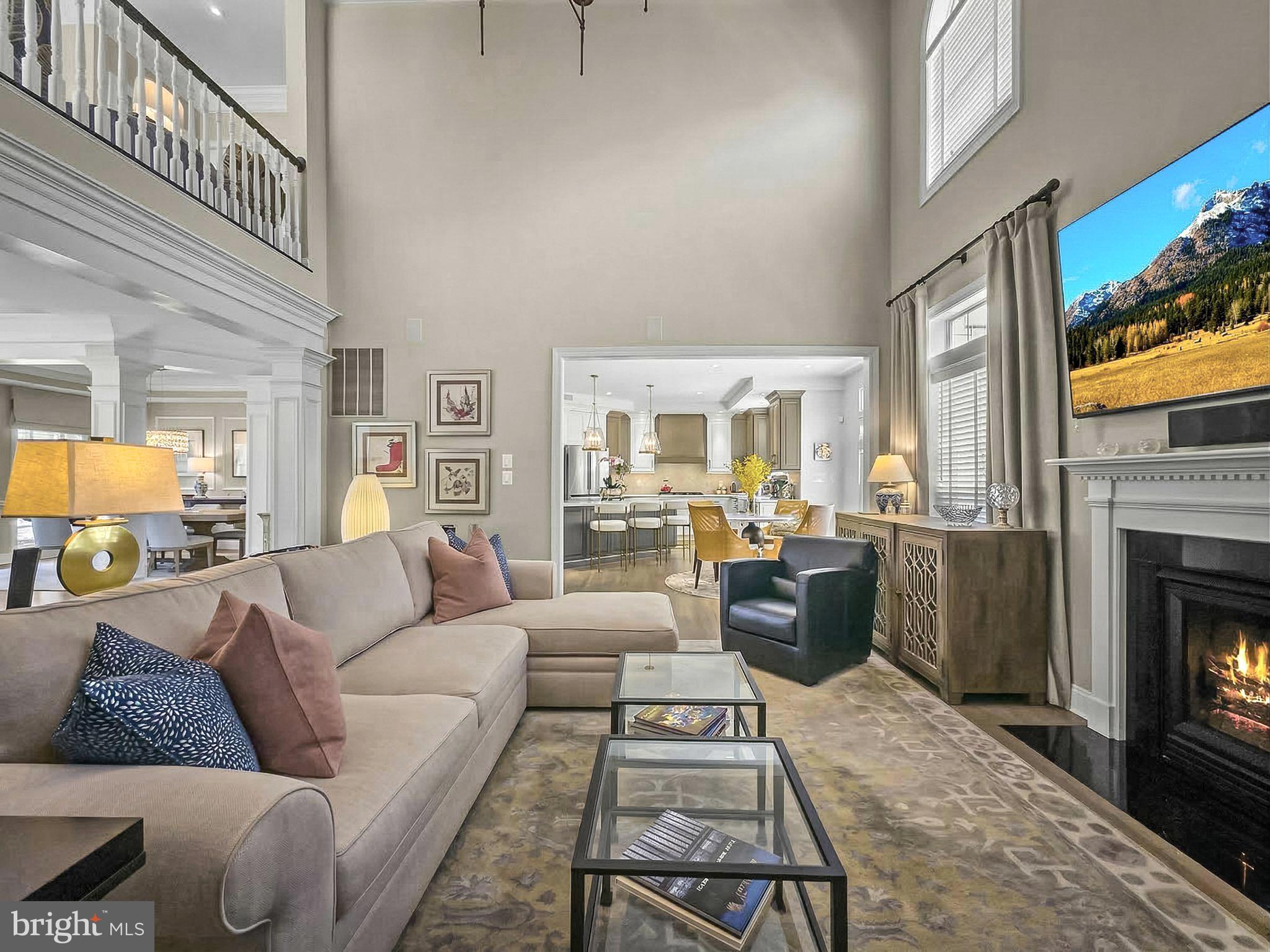 LEISURE WORLD - Residential