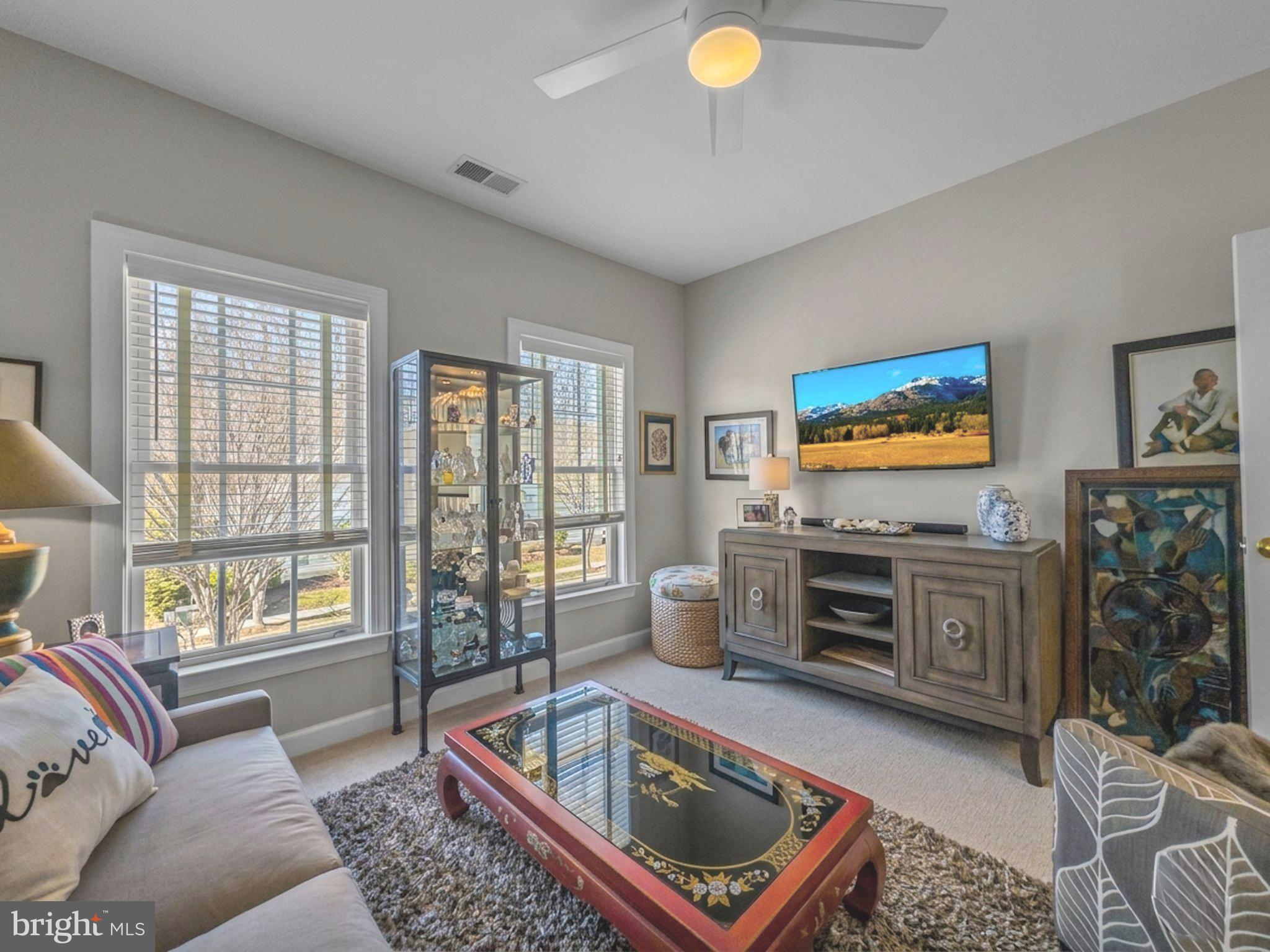 LEISURE WORLD - Residential