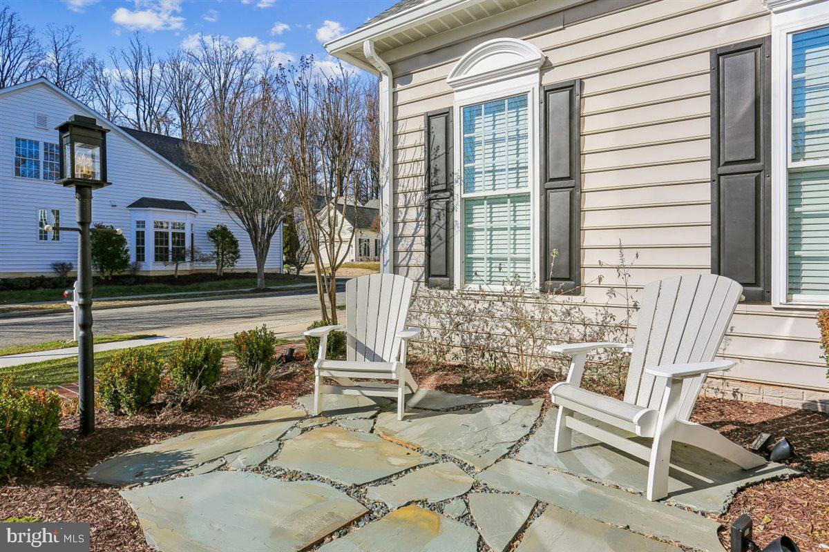 LEISURE WORLD - Residential