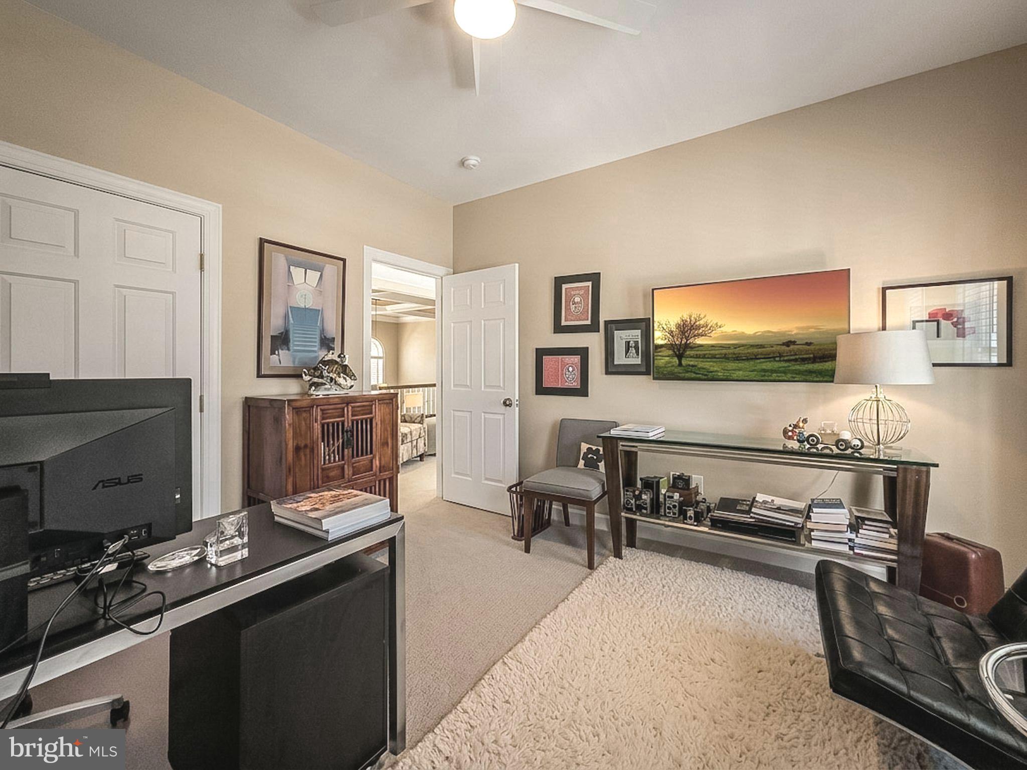 LEISURE WORLD - Residential