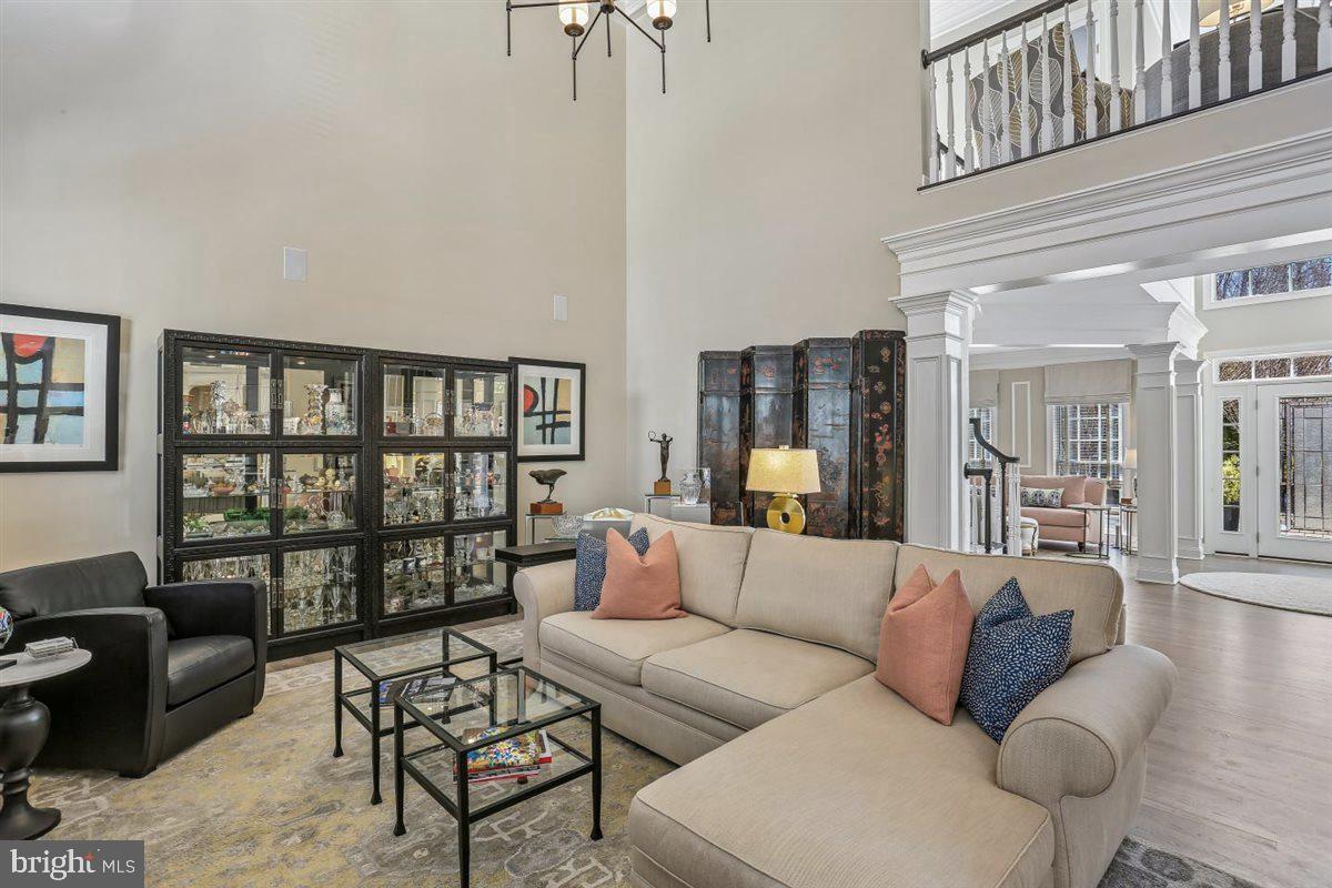 LEISURE WORLD - Residential