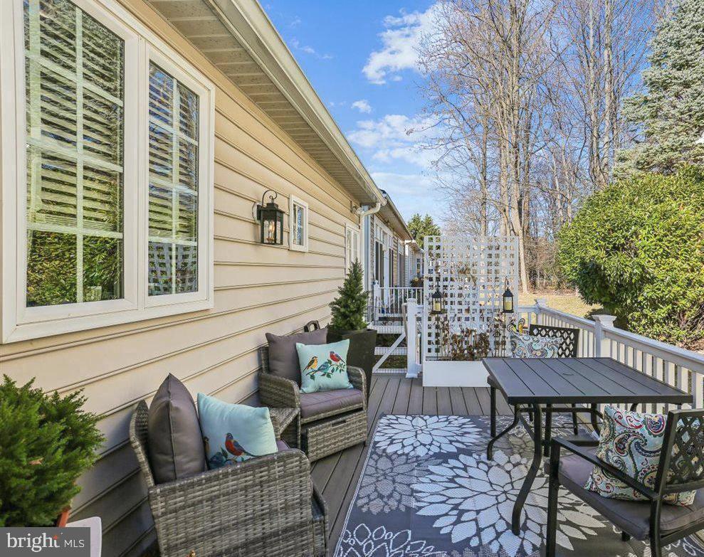 LEISURE WORLD - Residential