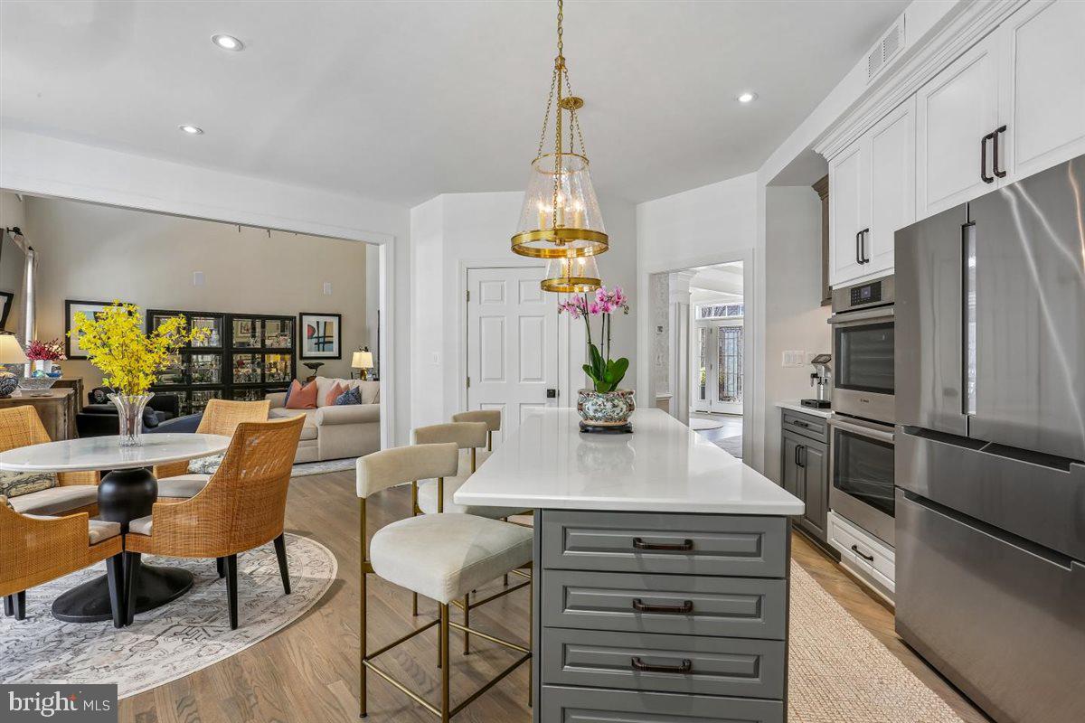 LEISURE WORLD - Residential