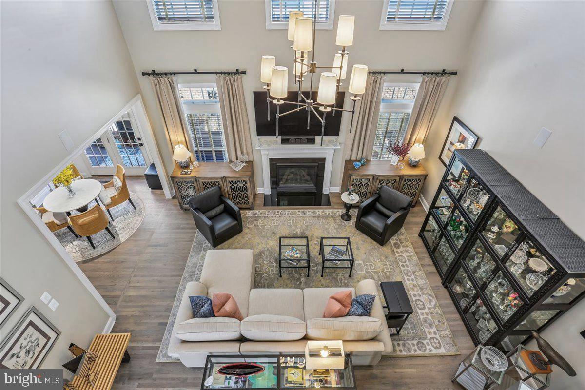 LEISURE WORLD - Residential