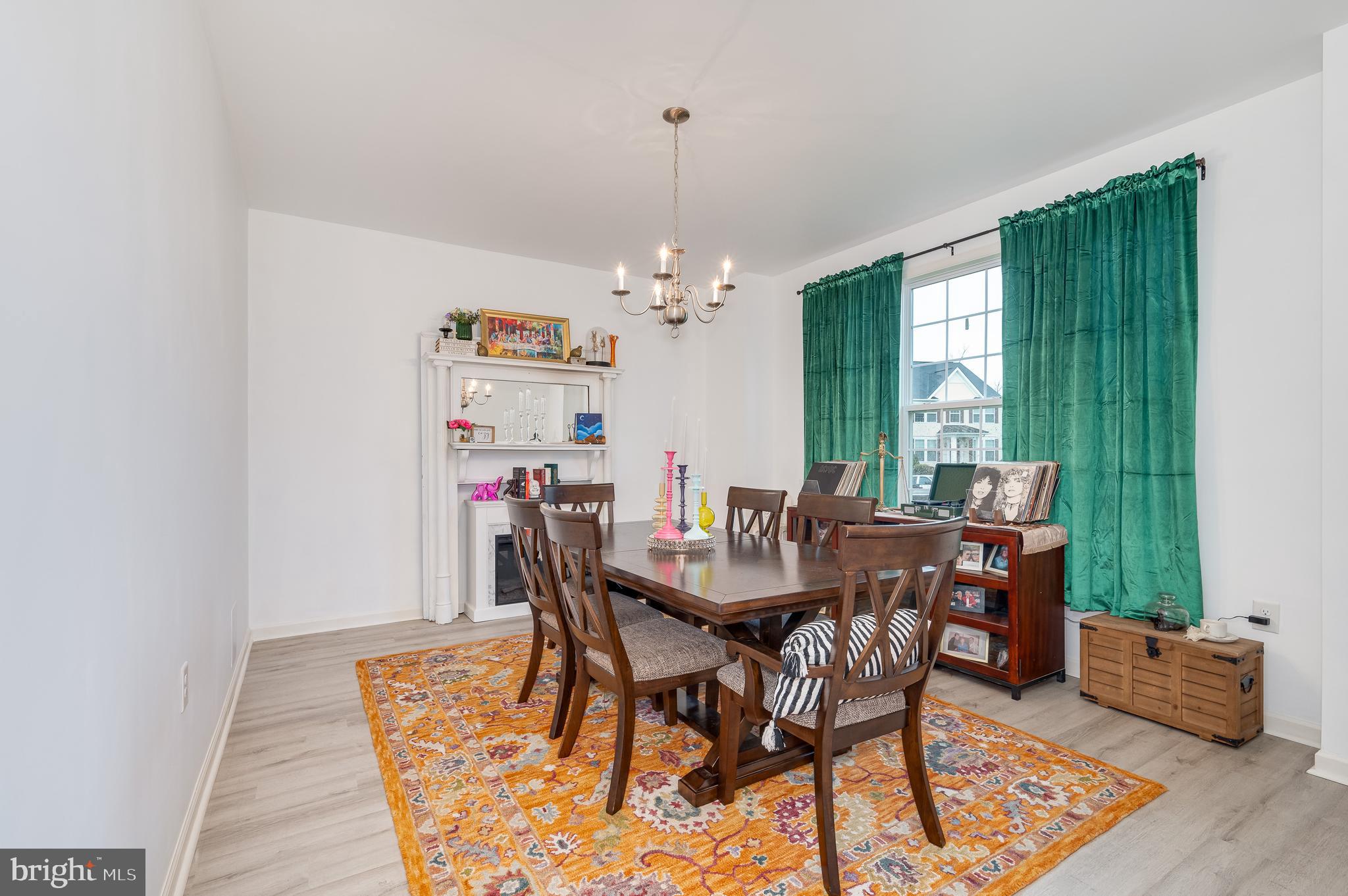 BENTWOOD ESTATES - Residential