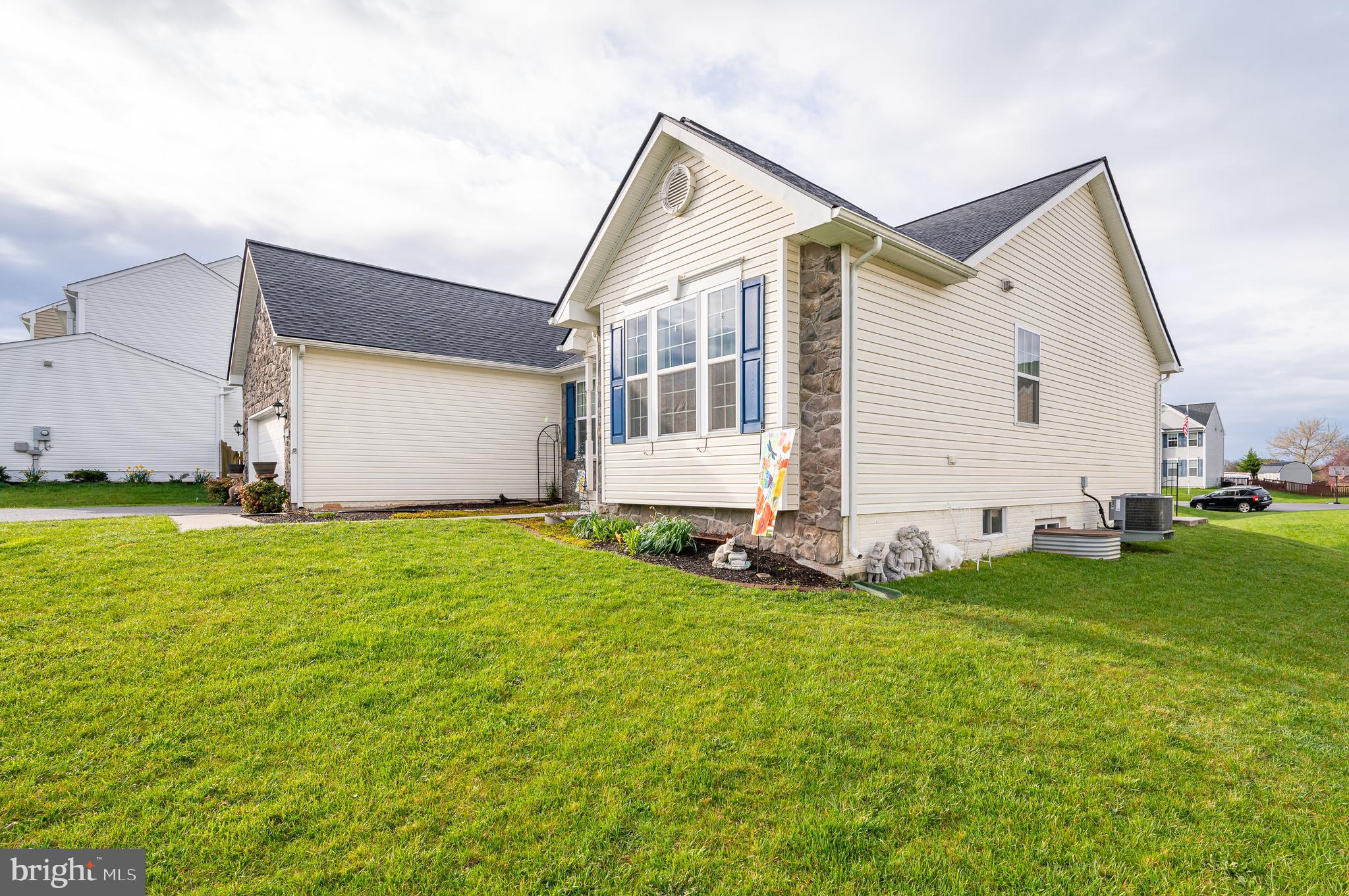 BENTWOOD ESTATES - Residential