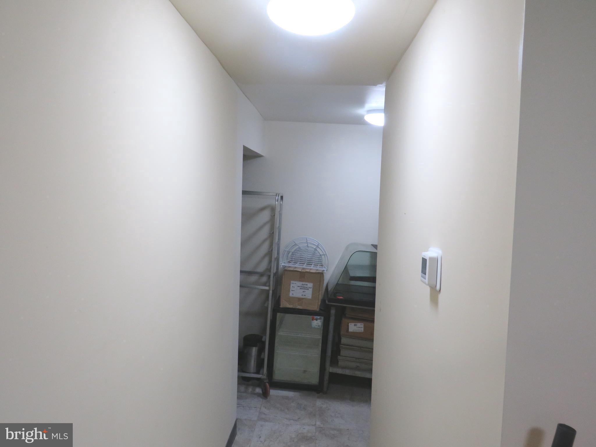 4526 WASHINGTON BOULEVARD