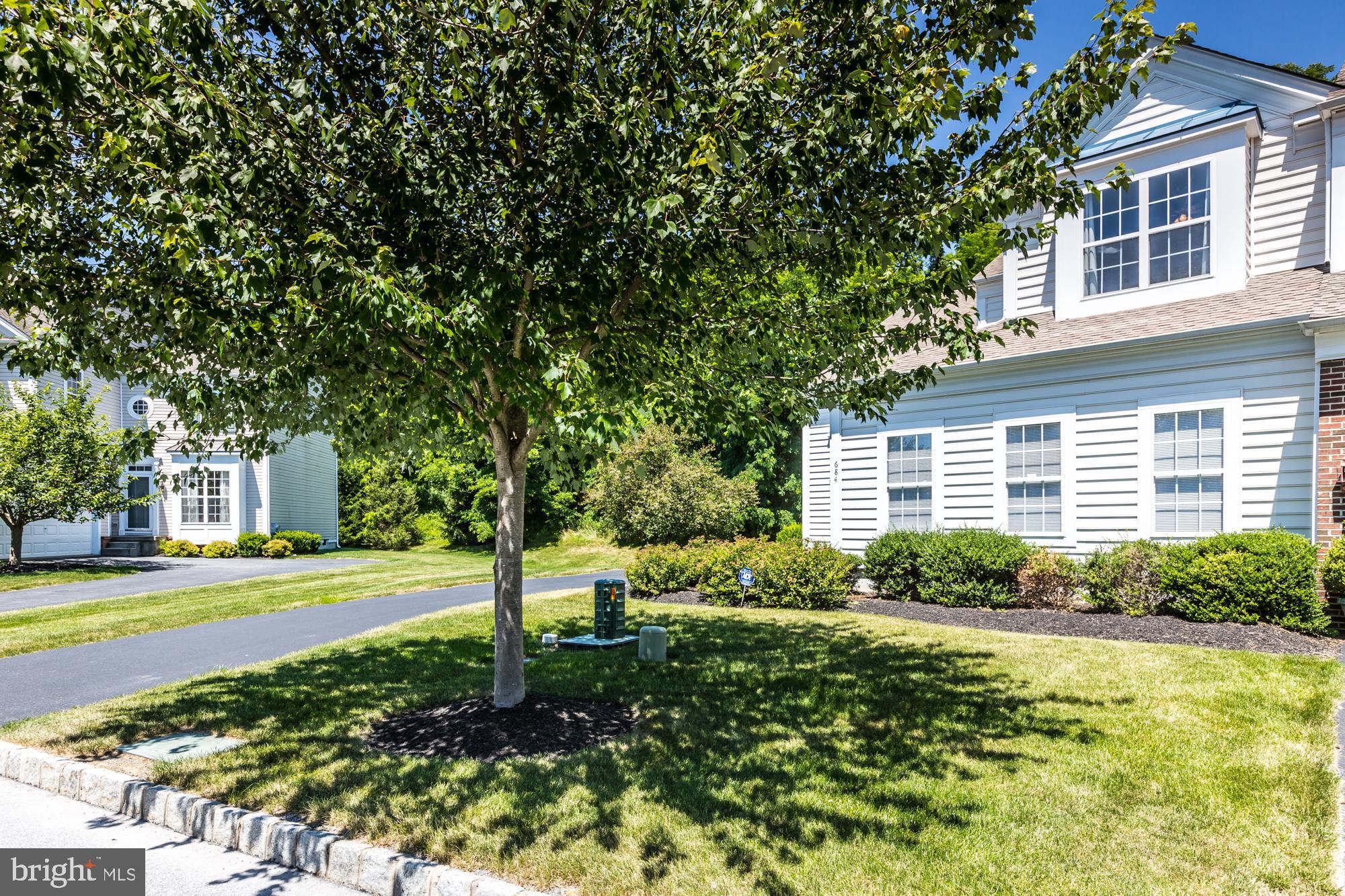 WINDSOR RIDGE - Residential