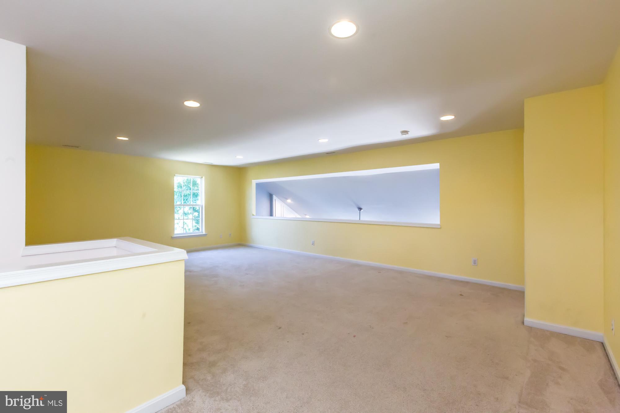 WINDSOR RIDGE - Residential