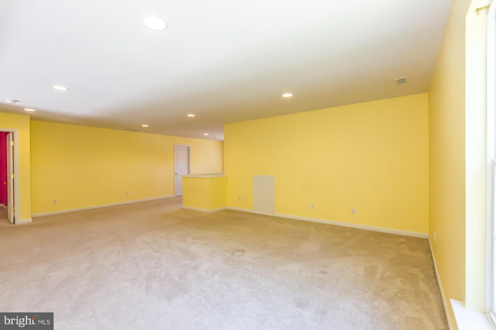 WINDSOR RIDGE - Residential