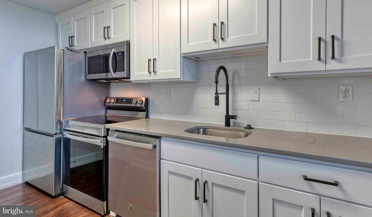 PHILADELPHIA - Residential Lease