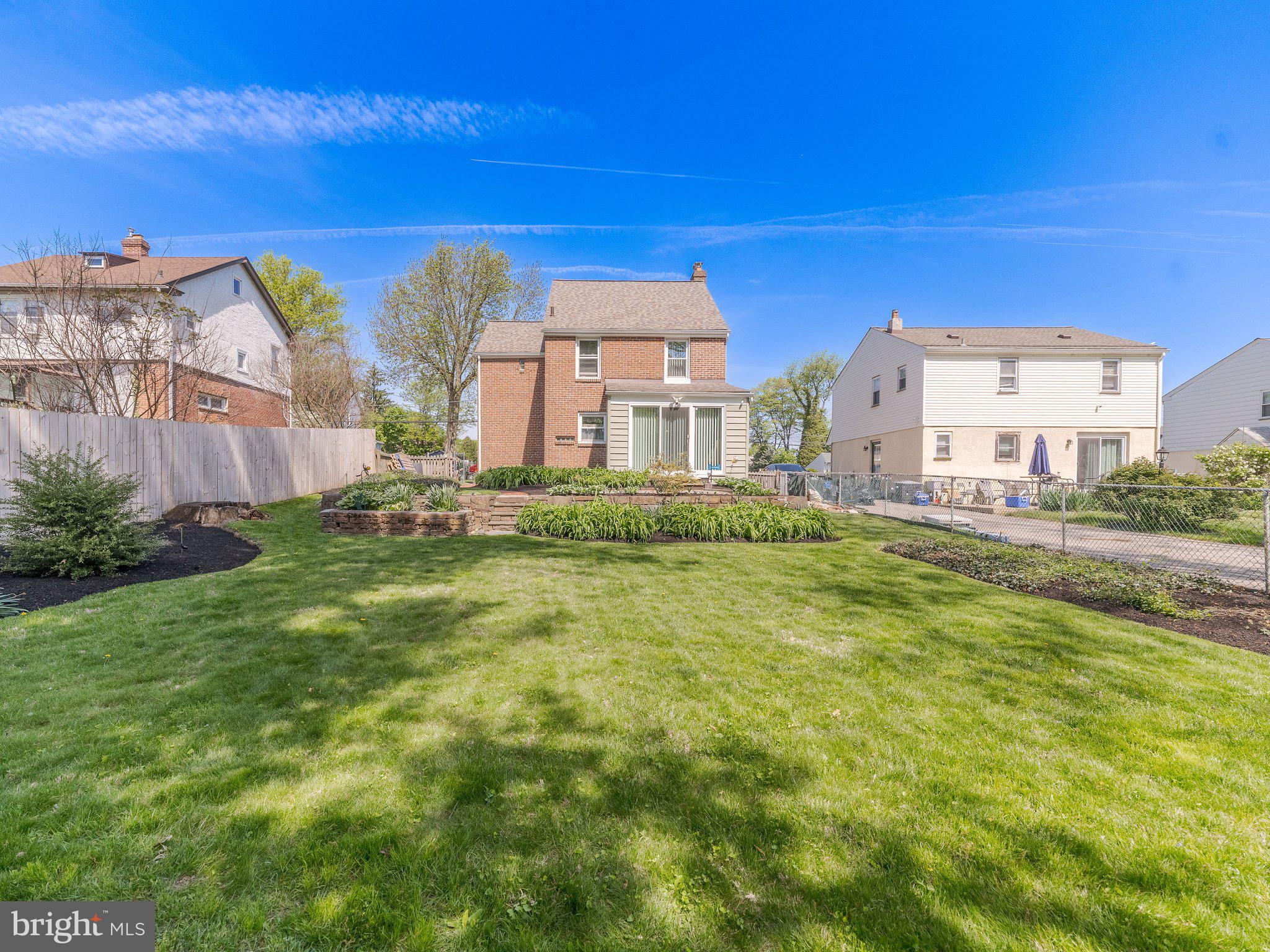 LANSDOWNE PARK - Residential