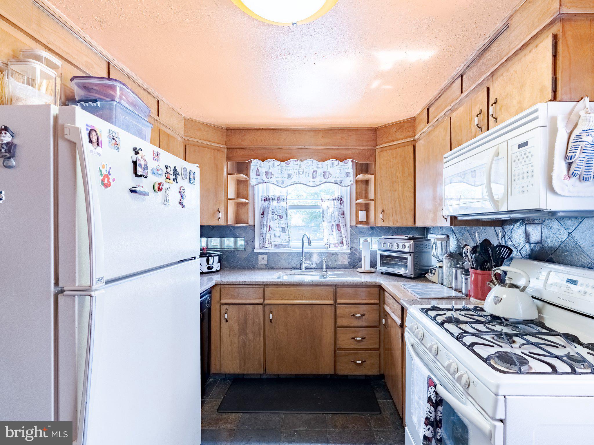 LANSDOWNE PARK - Residential