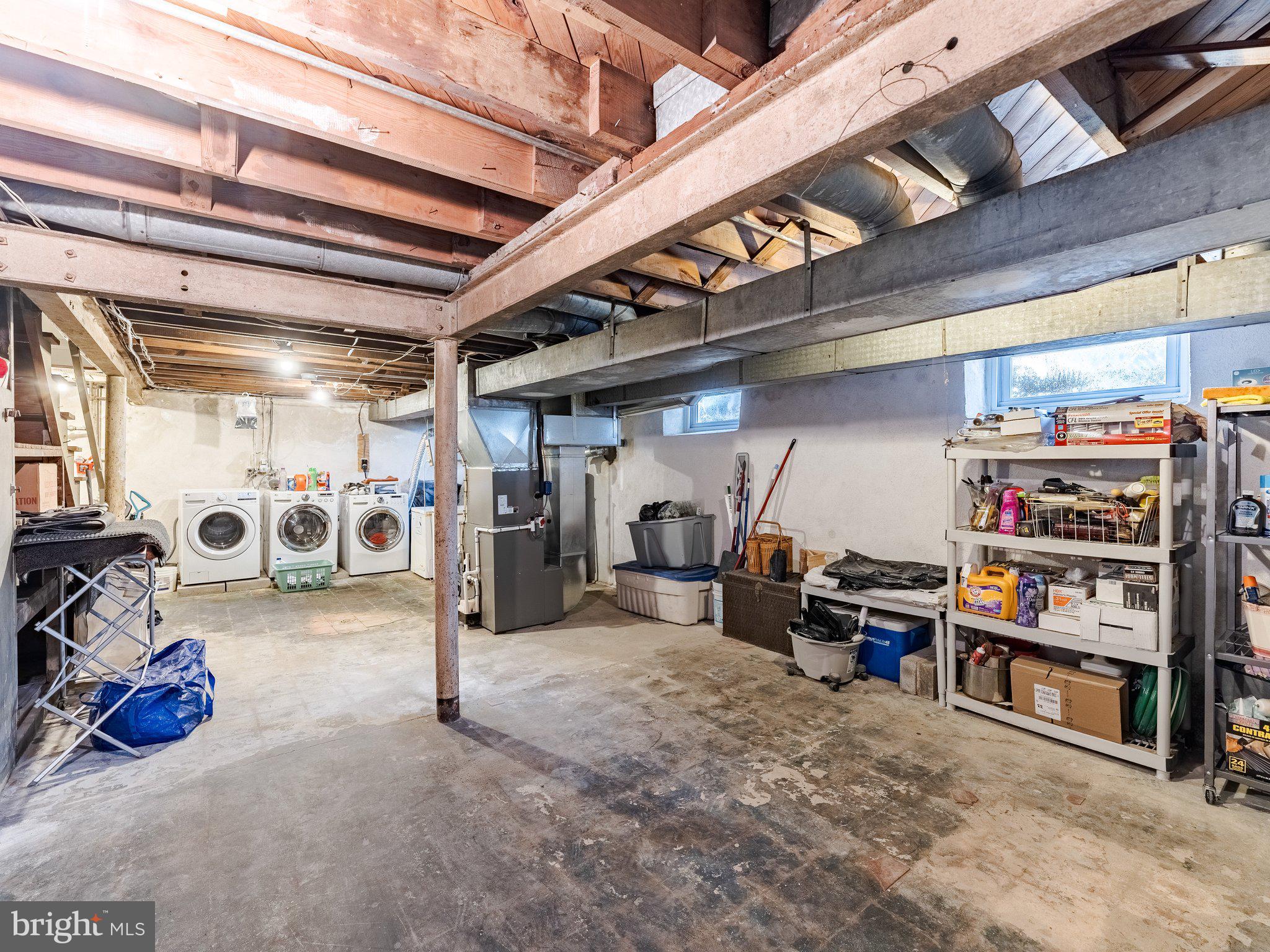 LANSDOWNE PARK - Residential