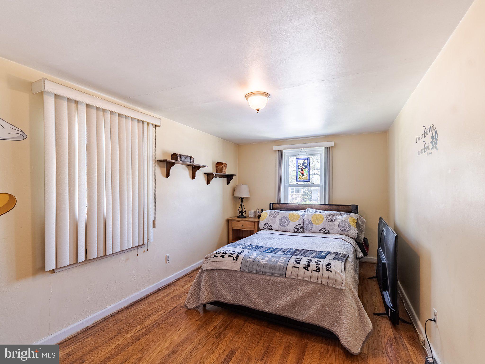 LANSDOWNE PARK - Residential