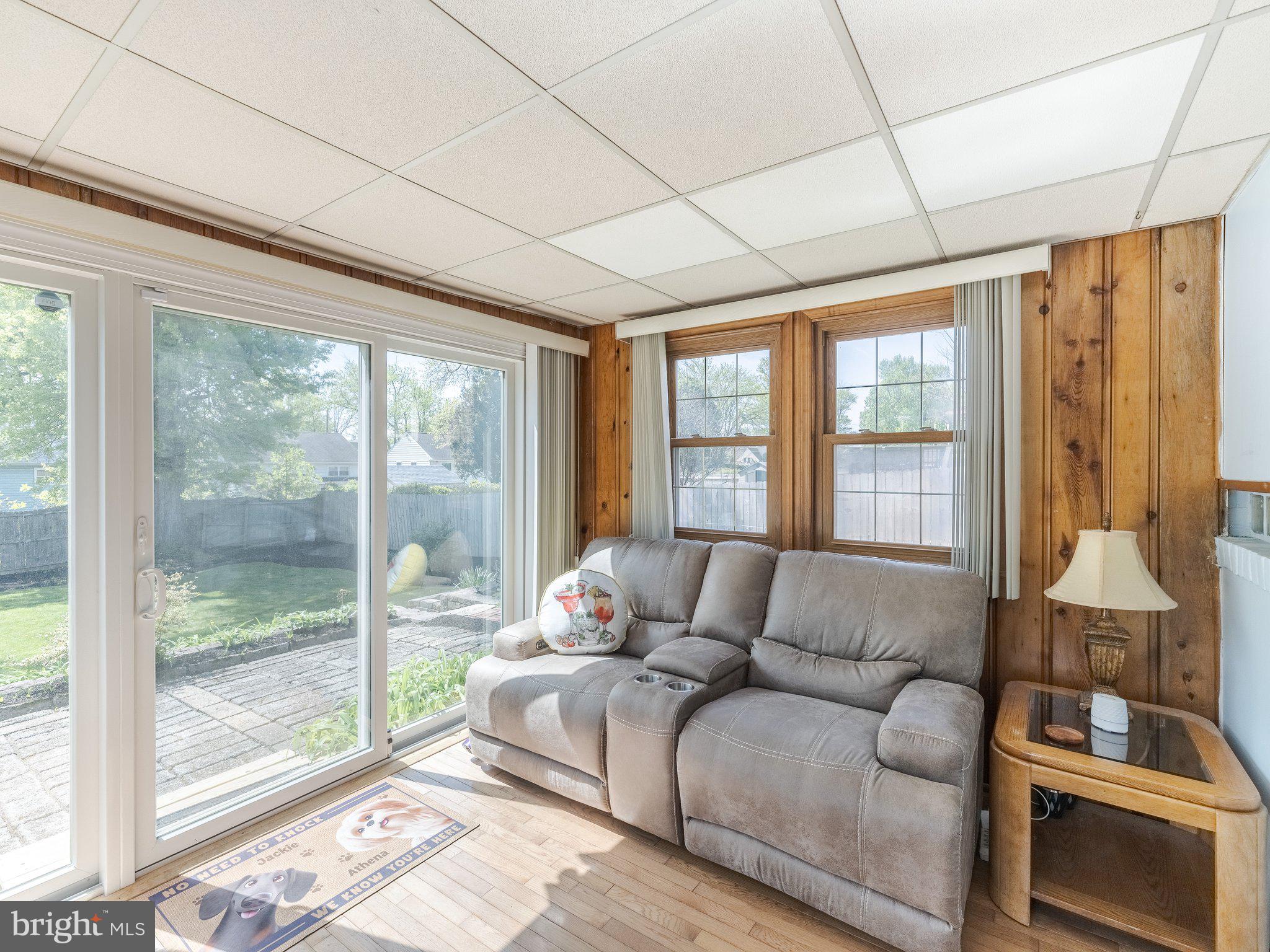 LANSDOWNE PARK - Residential