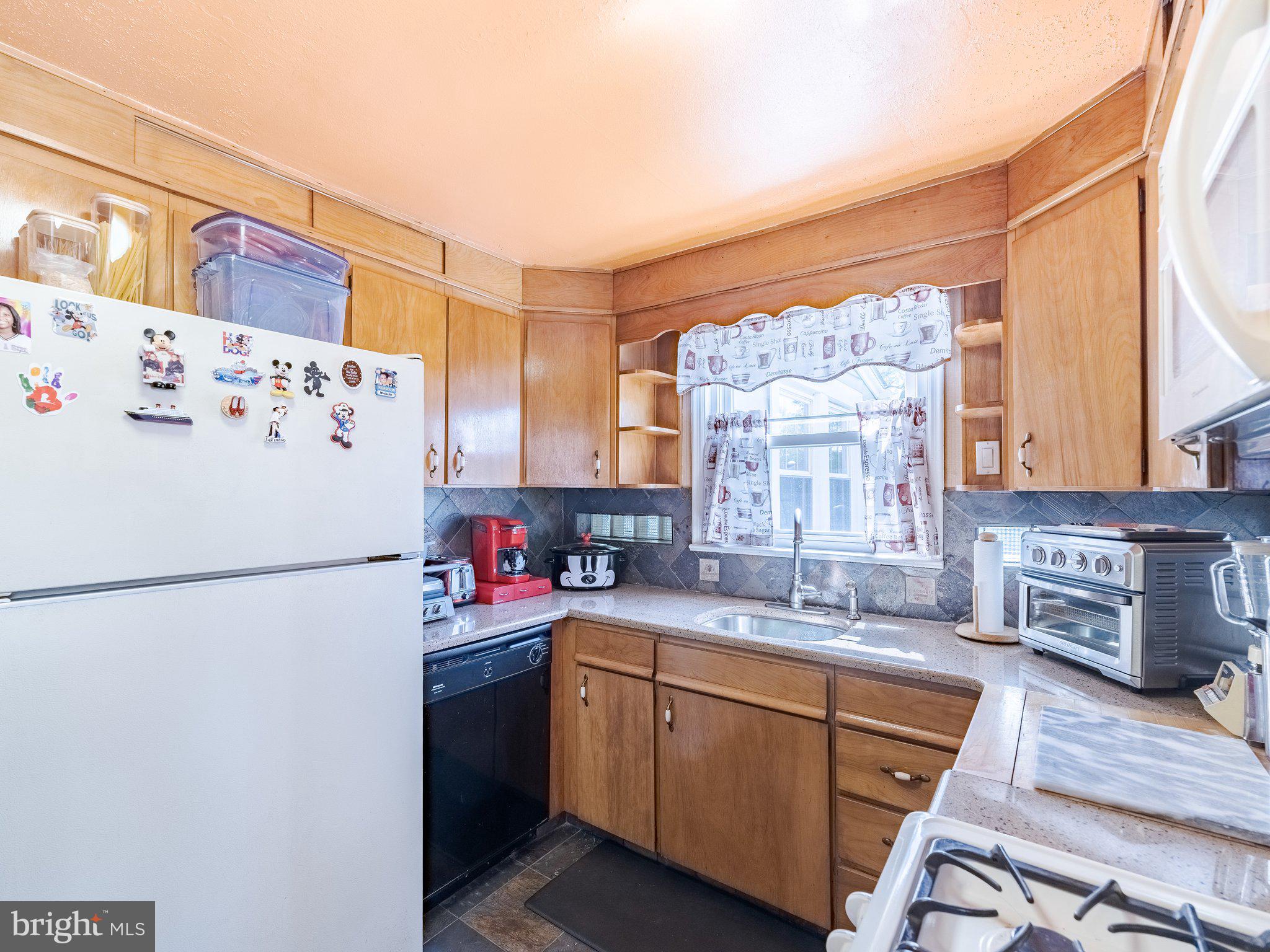 LANSDOWNE PARK - Residential