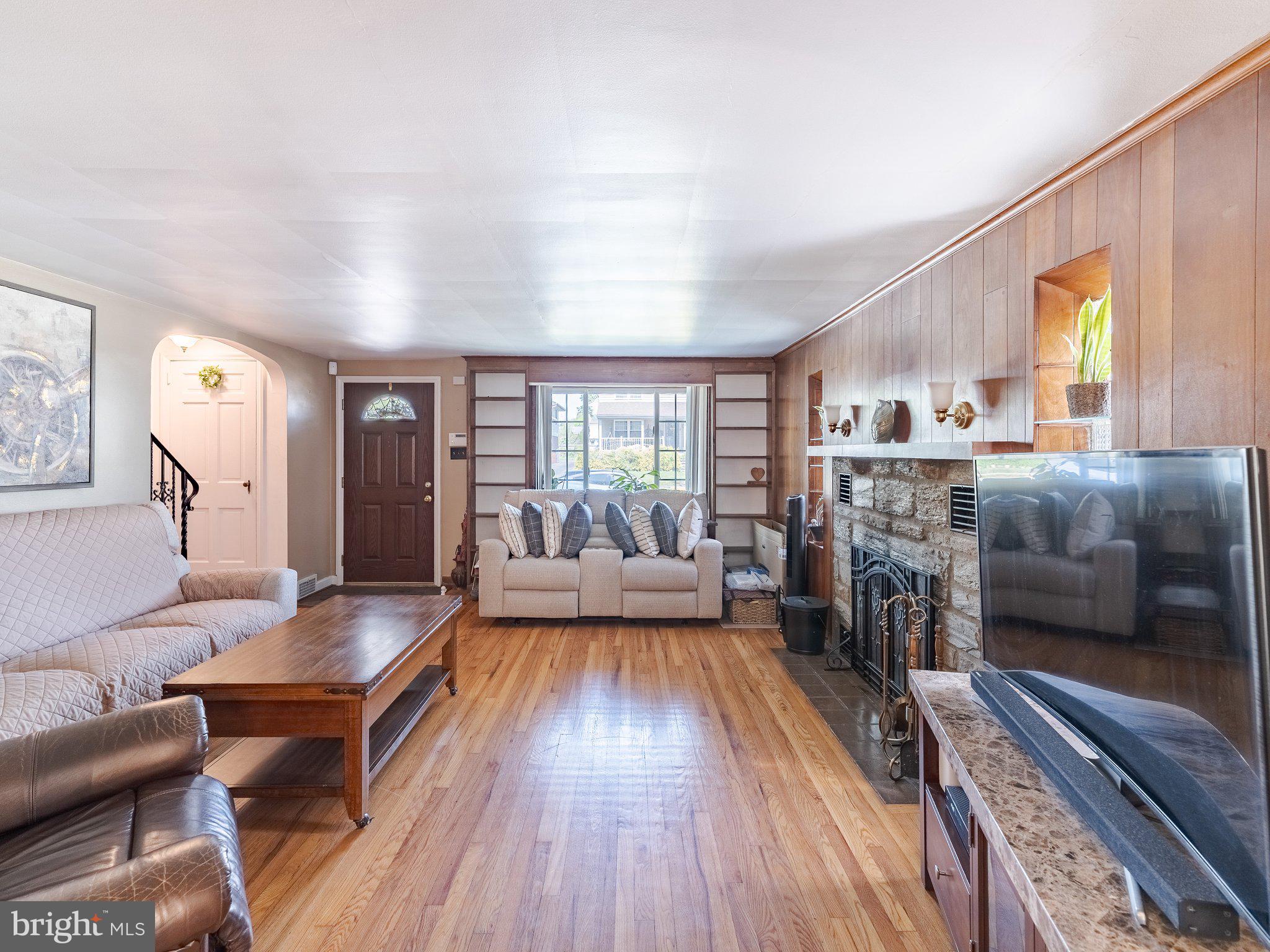 LANSDOWNE PARK - Residential