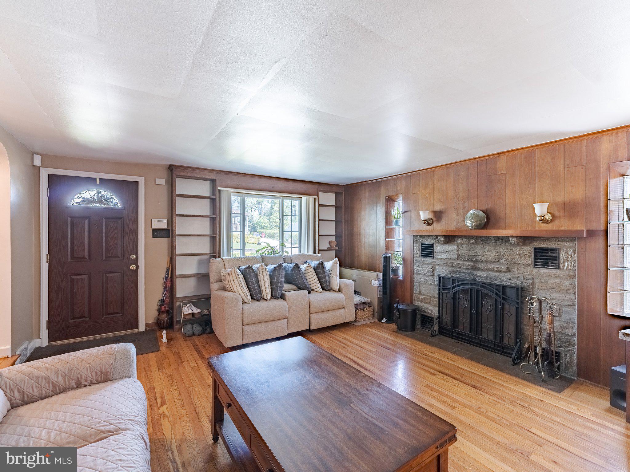 LANSDOWNE PARK - Residential