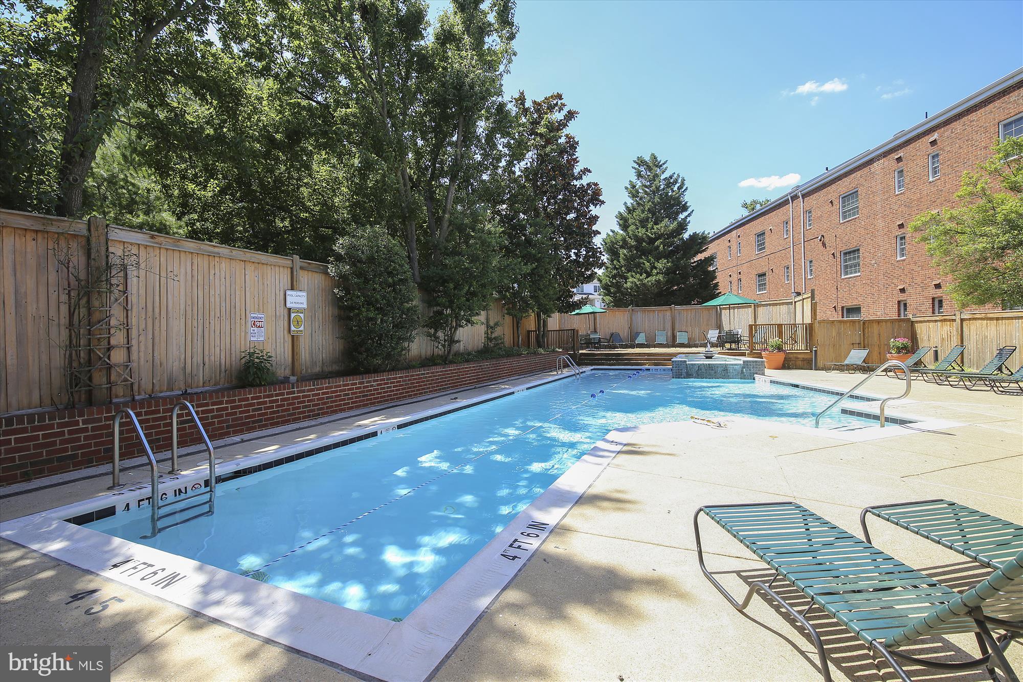 POTOWMACK CROSSING - Residential Lease